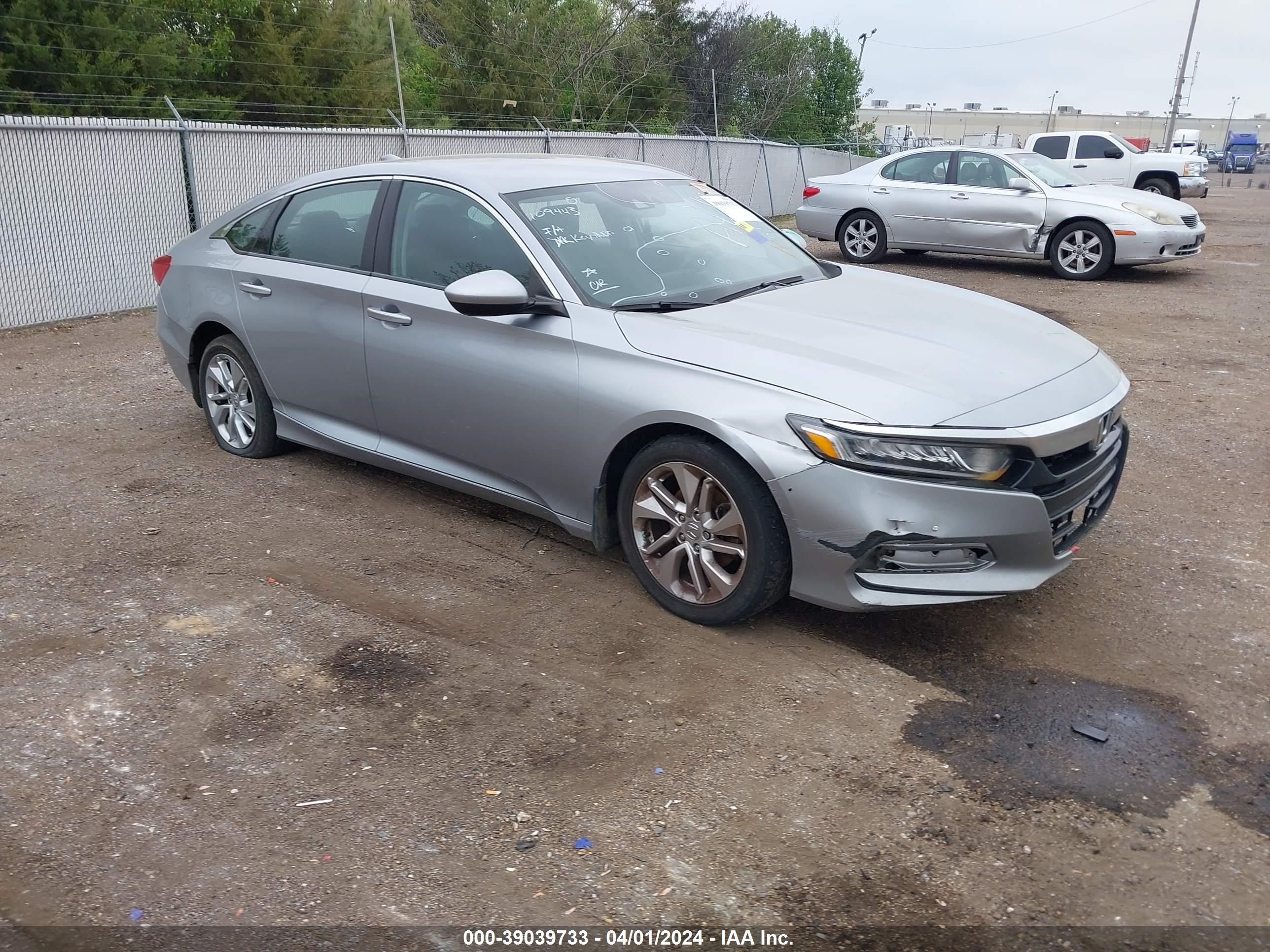 HONDA ACCORD 2018 1hgcv1f15ja109443