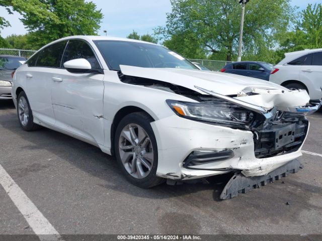 HONDA ACCORD 2018 1hgcv1f15ja261626