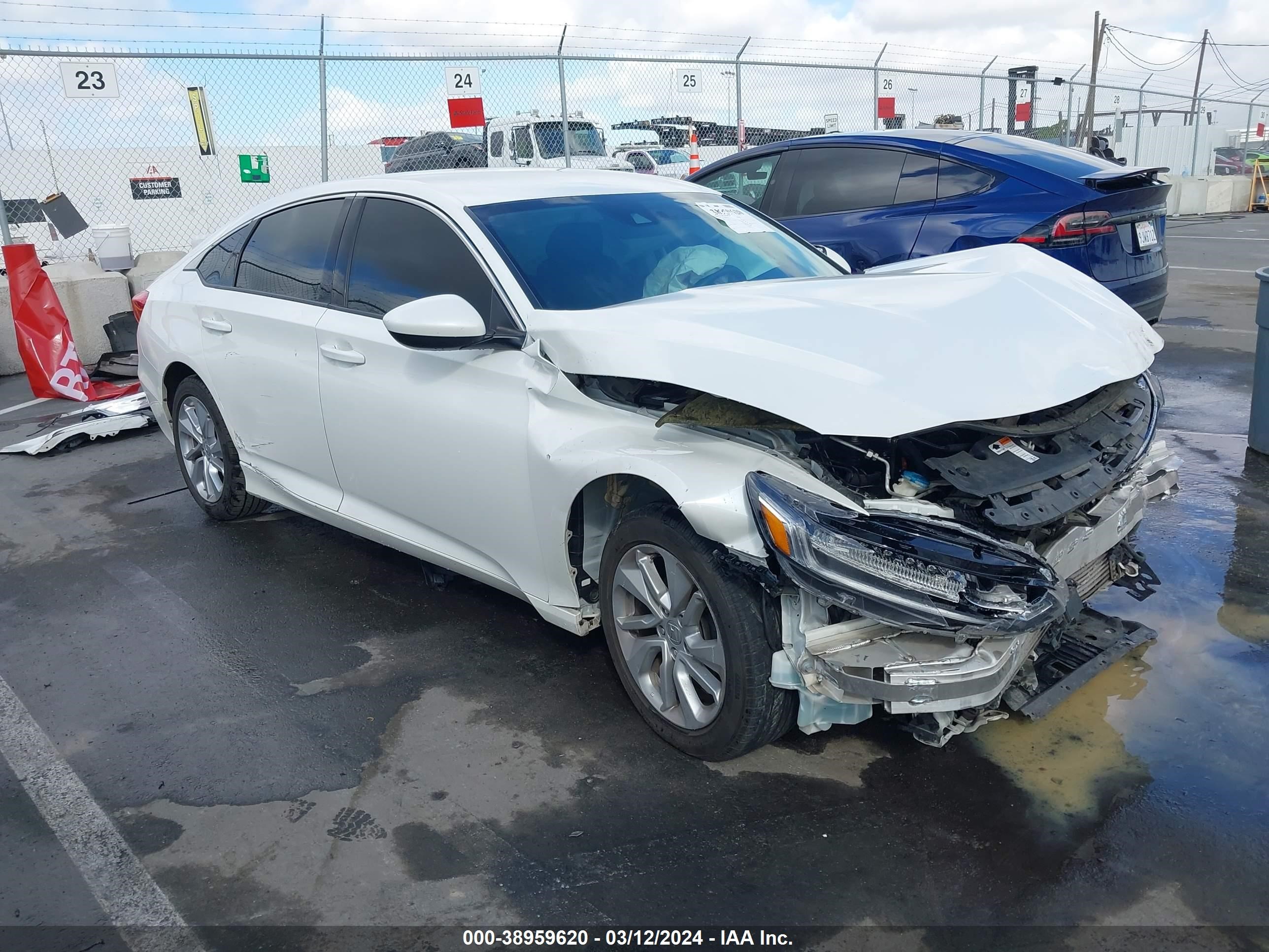 HONDA ACCORD 2018 1hgcv1f16ja101075