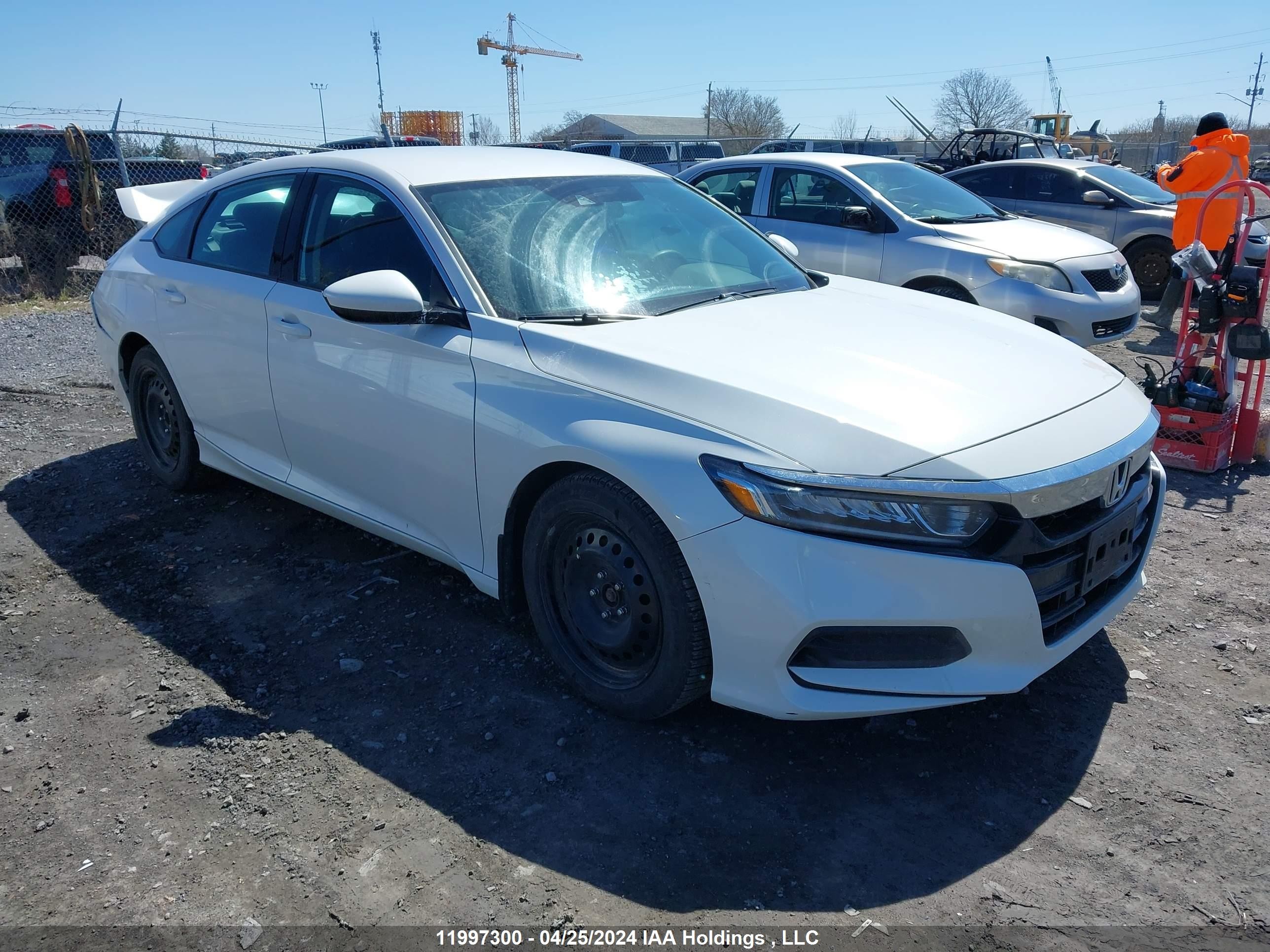 HONDA ACCORD 2018 1hgcv1f17ja810825