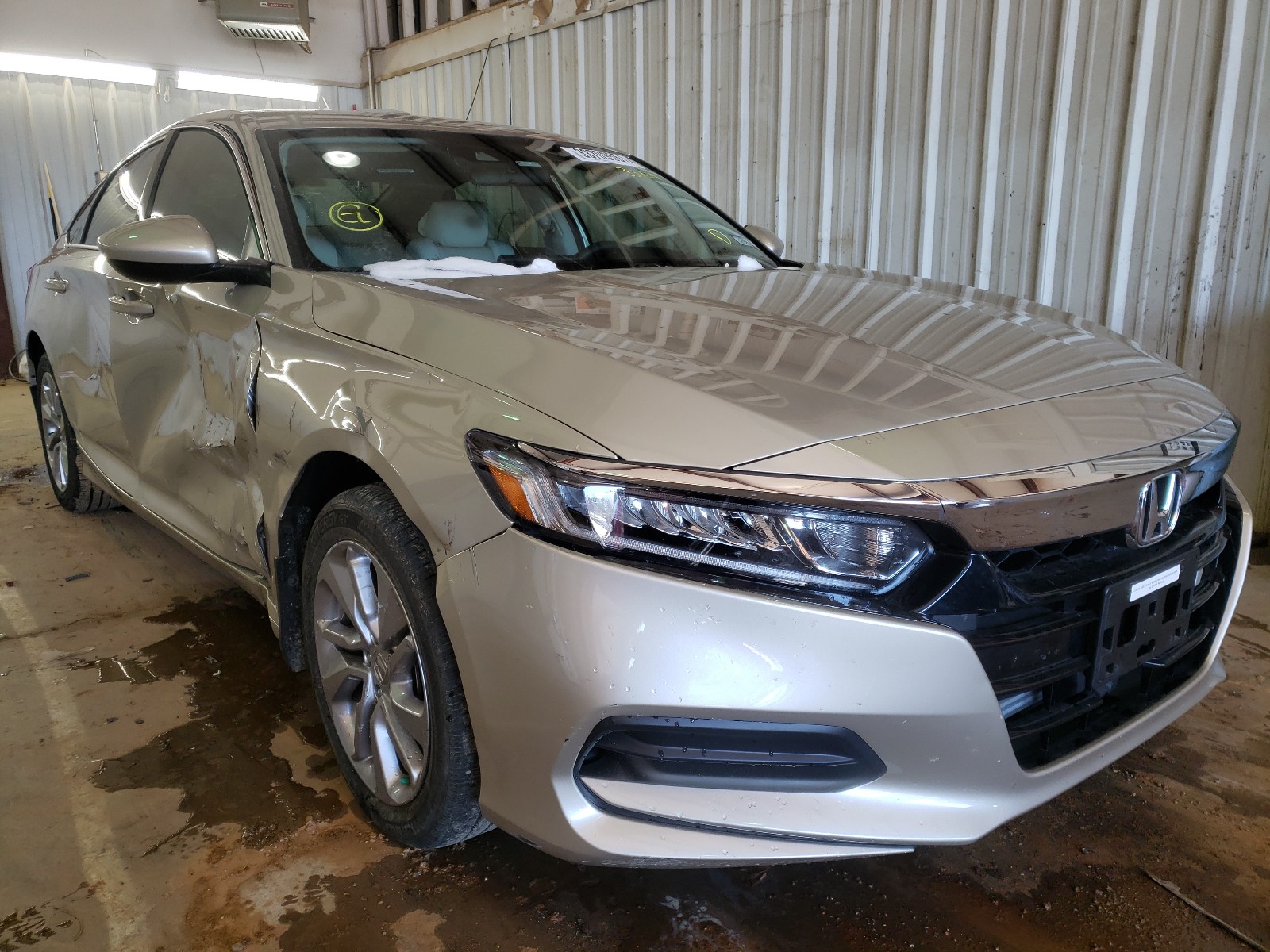 HONDA ACCORD LX 2018 1hgcv1f18ja033300