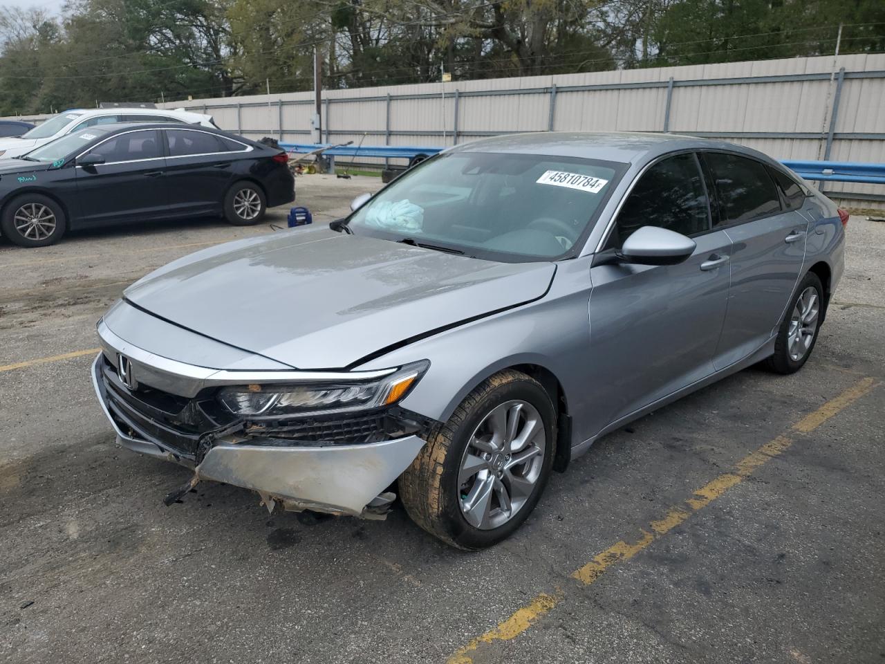 HONDA ACCORD 2018 1hgcv1f18ja268439