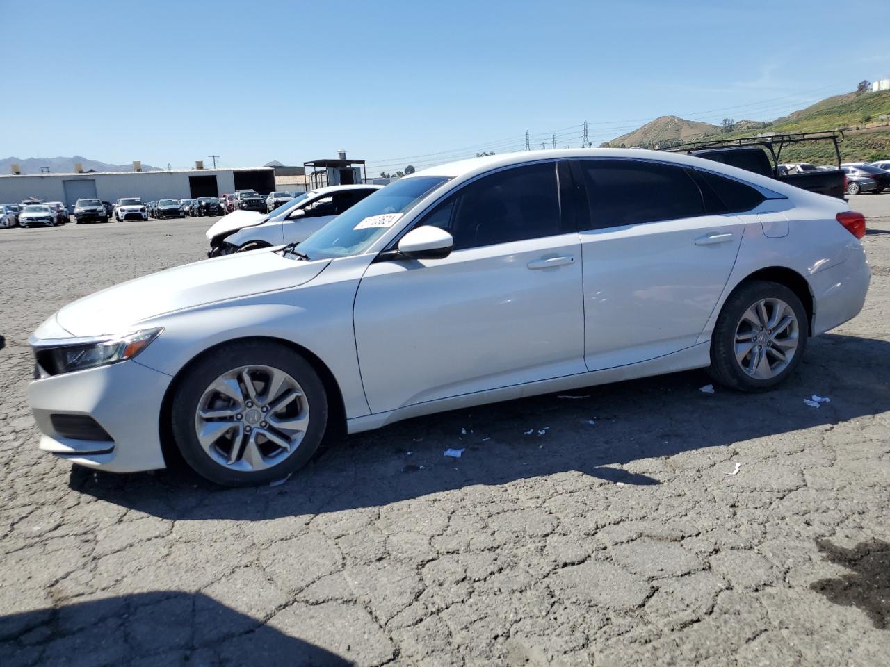 HONDA ACCORD 2019 1hgcv1f18ka067657