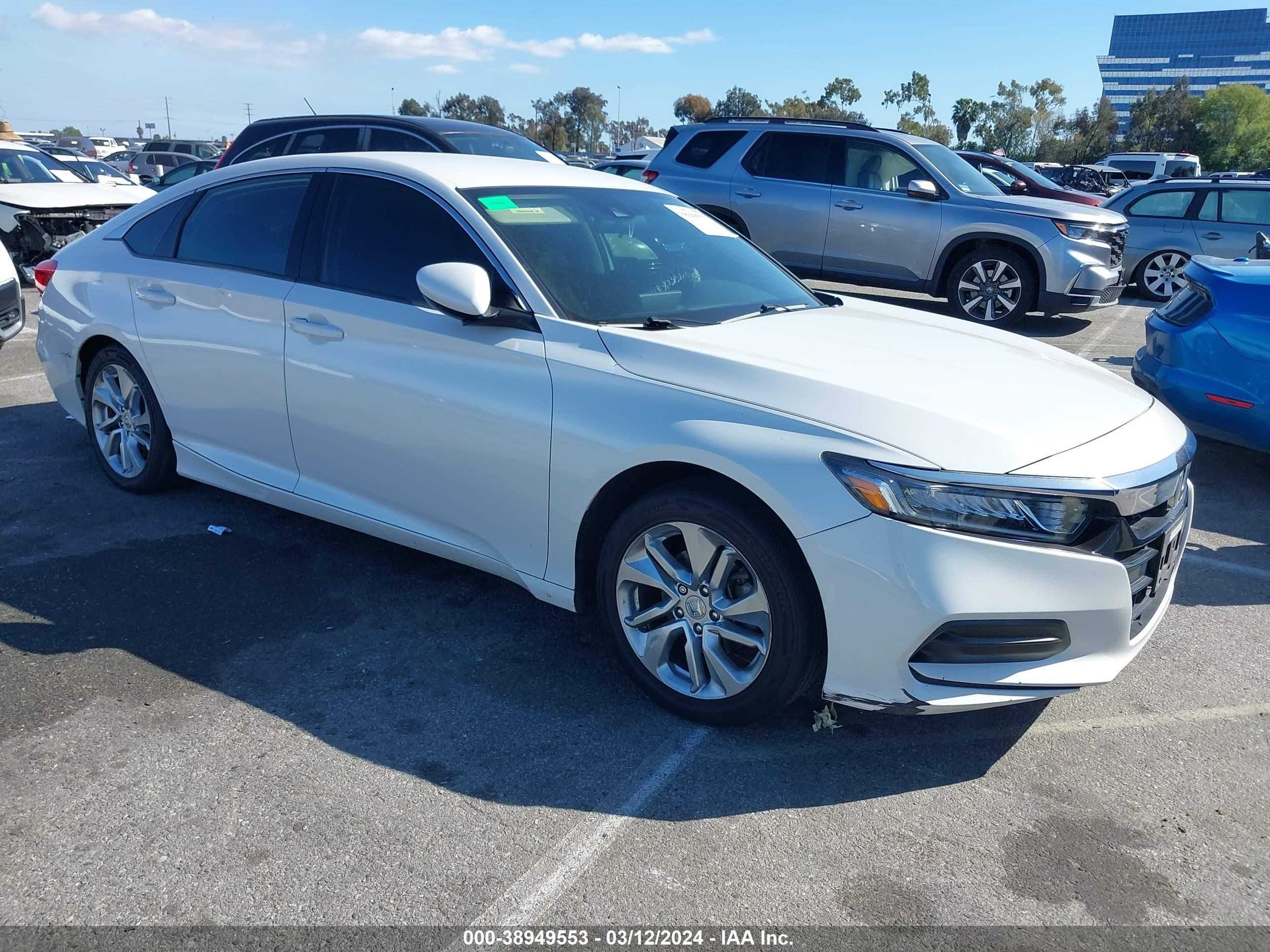 HONDA ACCORD 2018 1hgcv1f19ja108313