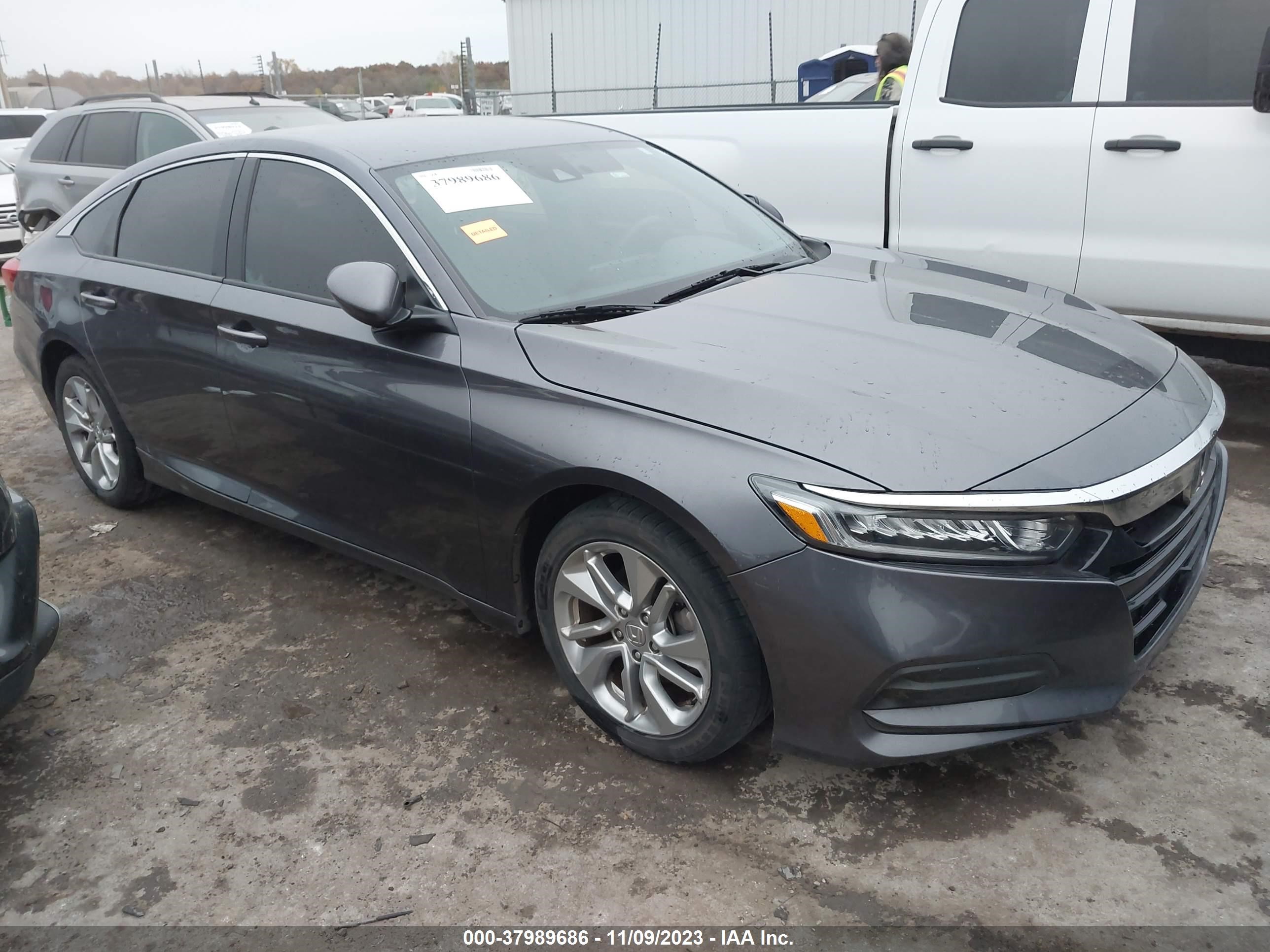 HONDA ACCORD 2018 1hgcv1f19ja125189