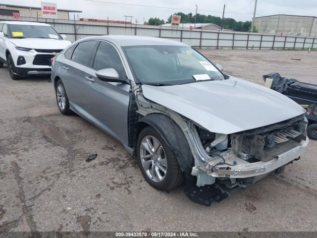 HONDA ACCORD 2018 1hgcv1f19ja235059