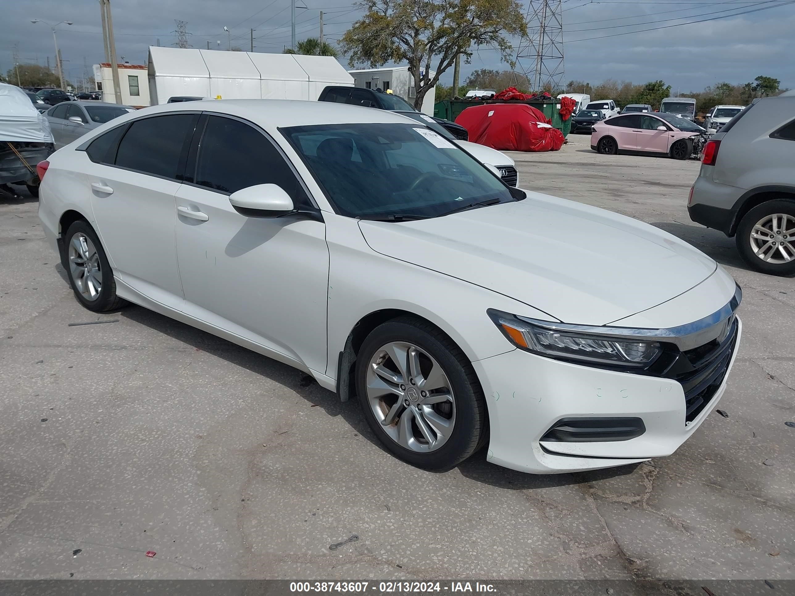 HONDA ACCORD 2018 1hgcv1f1xja125475