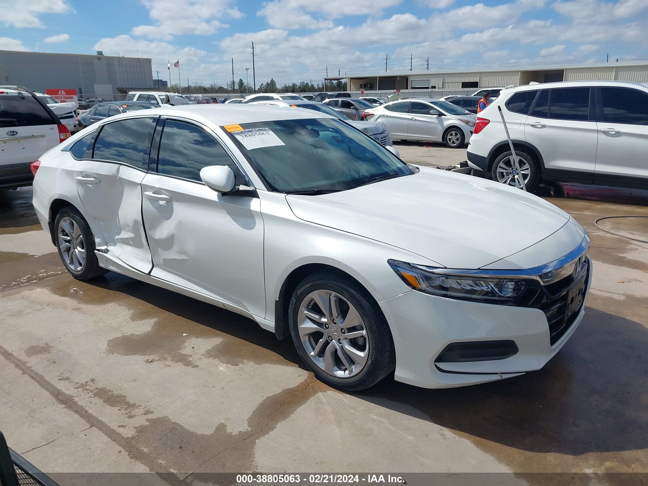 HONDA ACCORD 2018 1hgcv1f1xja208176