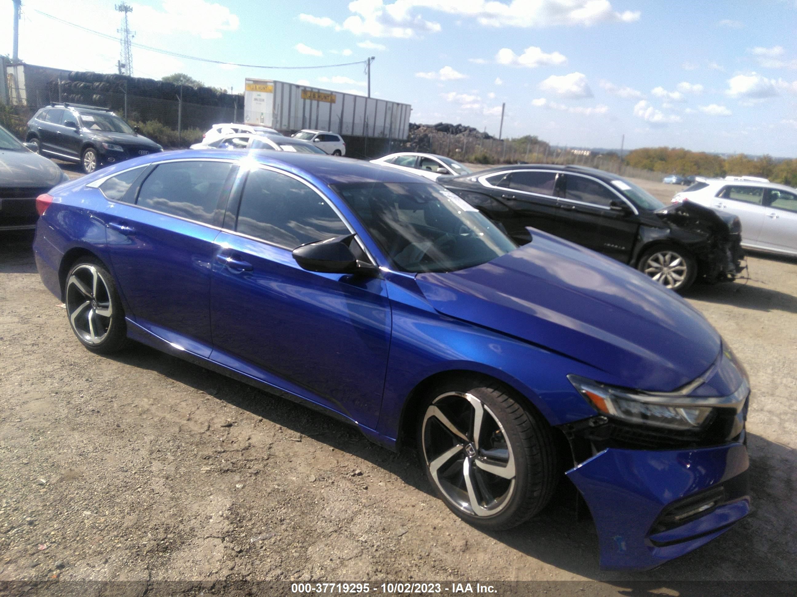 HONDA ACCORD 2018 1hgcv1f30ja148071