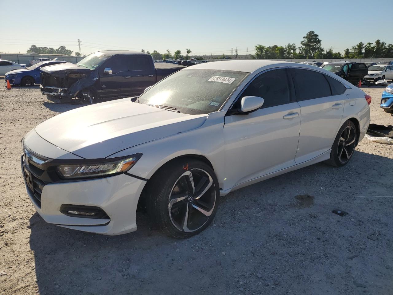 HONDA ACCORD 2018 1hgcv1f31ja020177