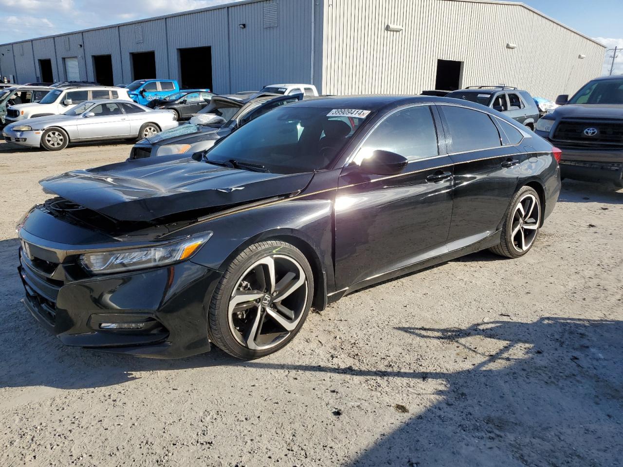 HONDA ACCORD 2018 1hgcv1f31ja020471