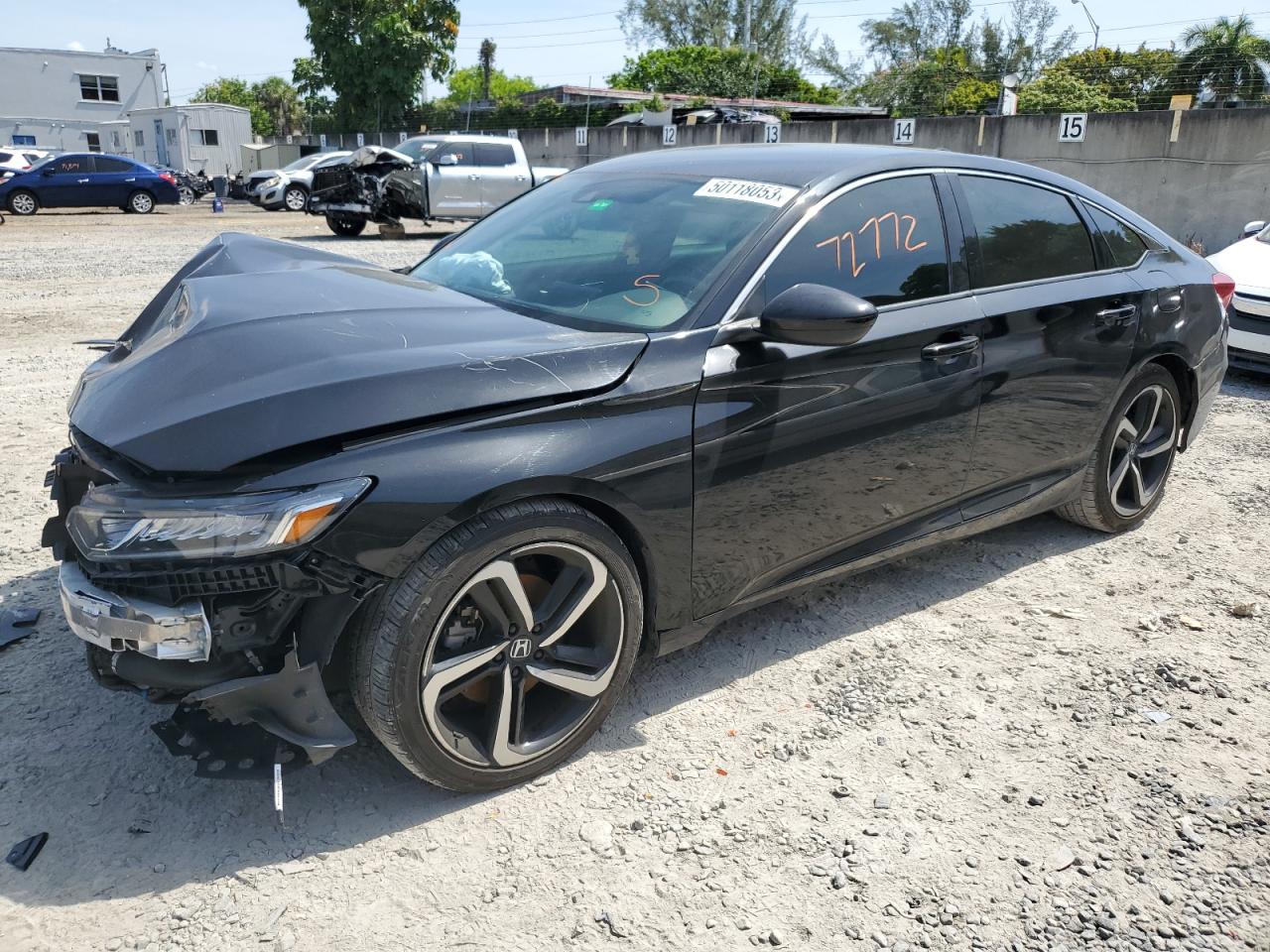 HONDA ACCORD 2018 1hgcv1f31ja223988