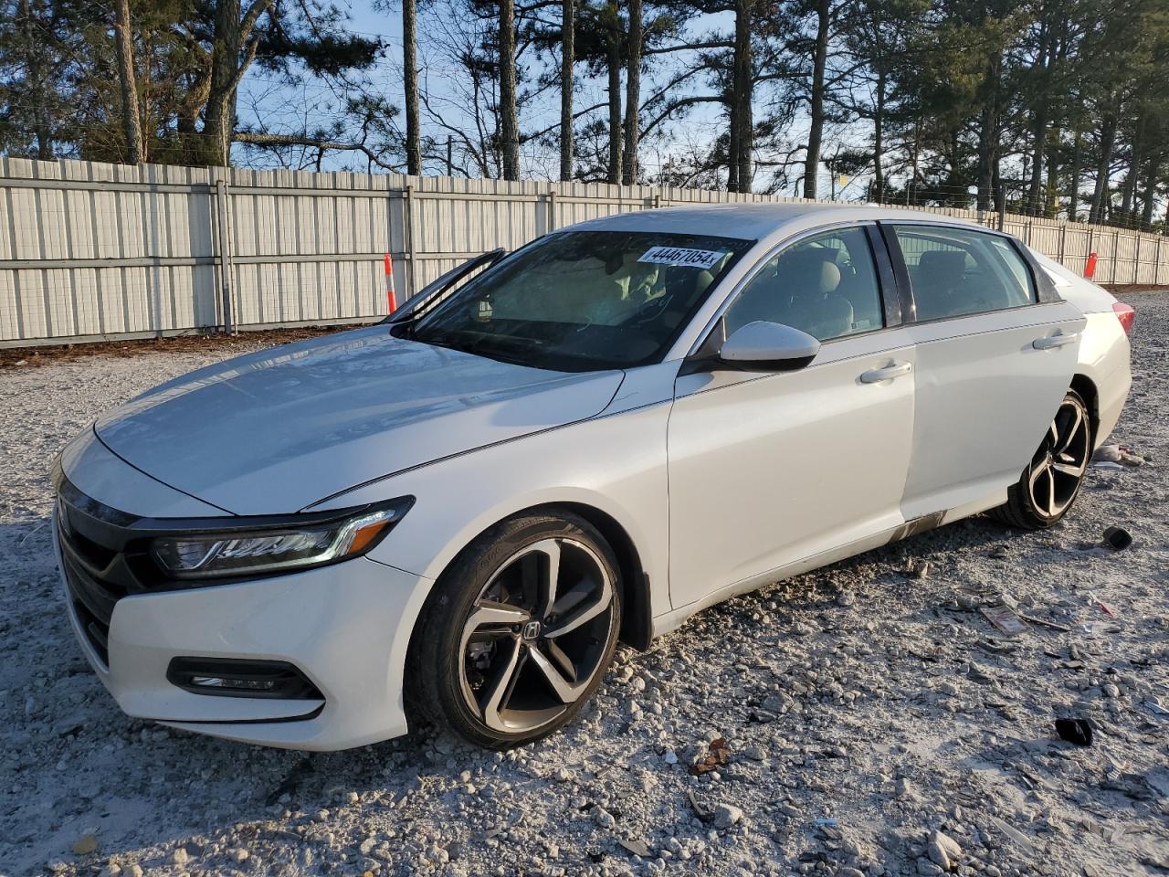 HONDA ACCORD 2019 1hgcv1f31ka015496