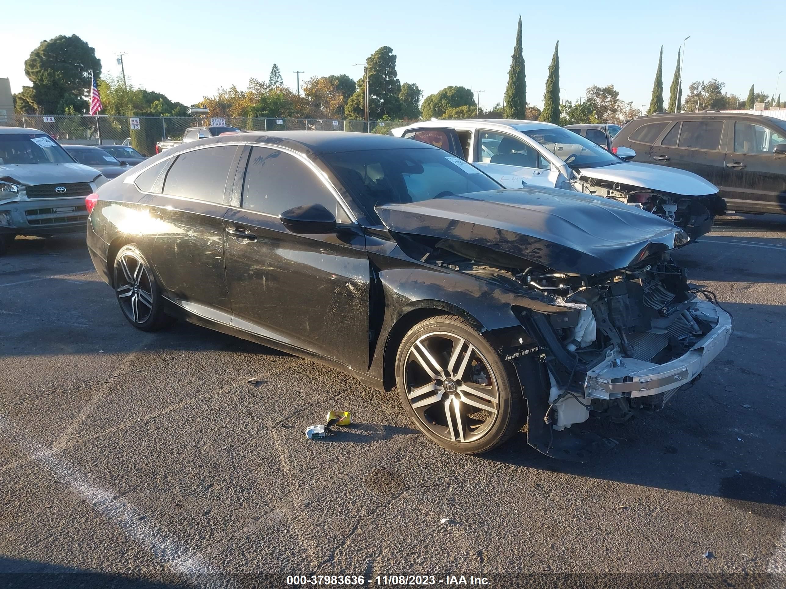 HONDA ACCORD 2019 1hgcv1f31ka024683