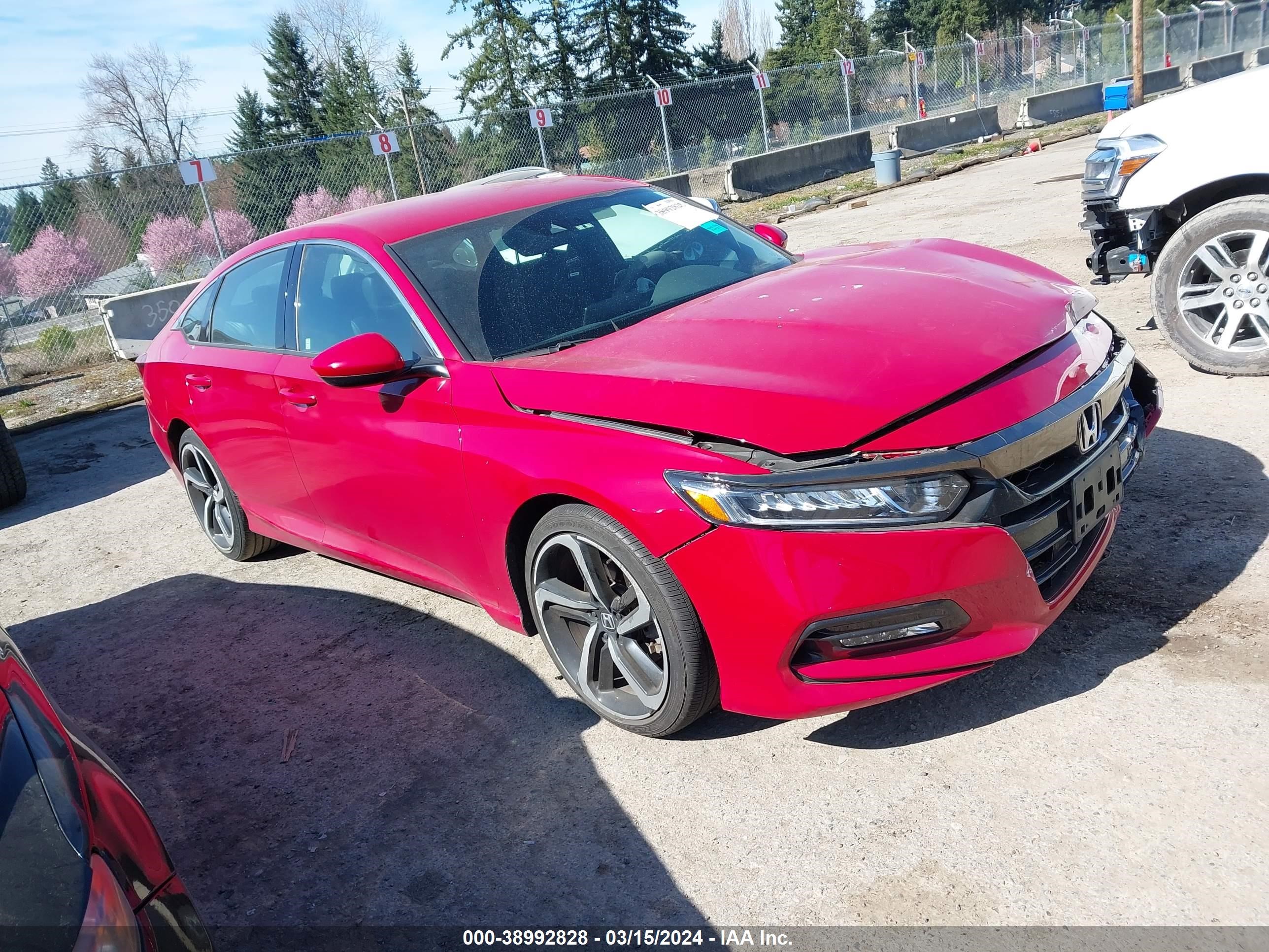 HONDA ACCORD 2018 1hgcv1f32ja065631