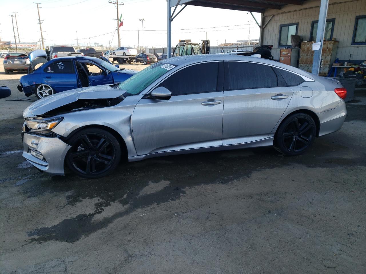 HONDA ACCORD 2018 1hgcv1f32ja078959