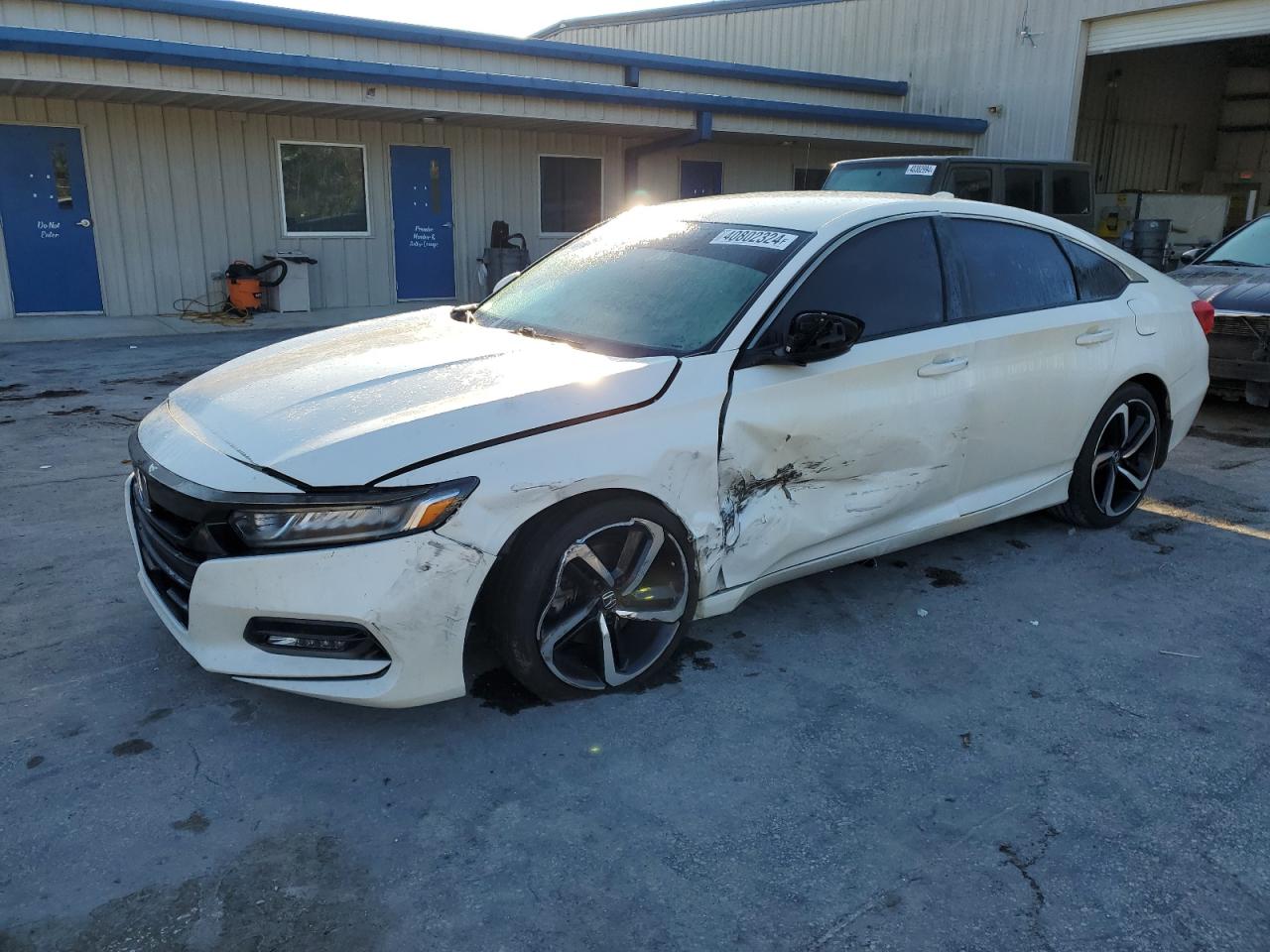 HONDA ACCORD 2018 1hgcv1f32ja262430