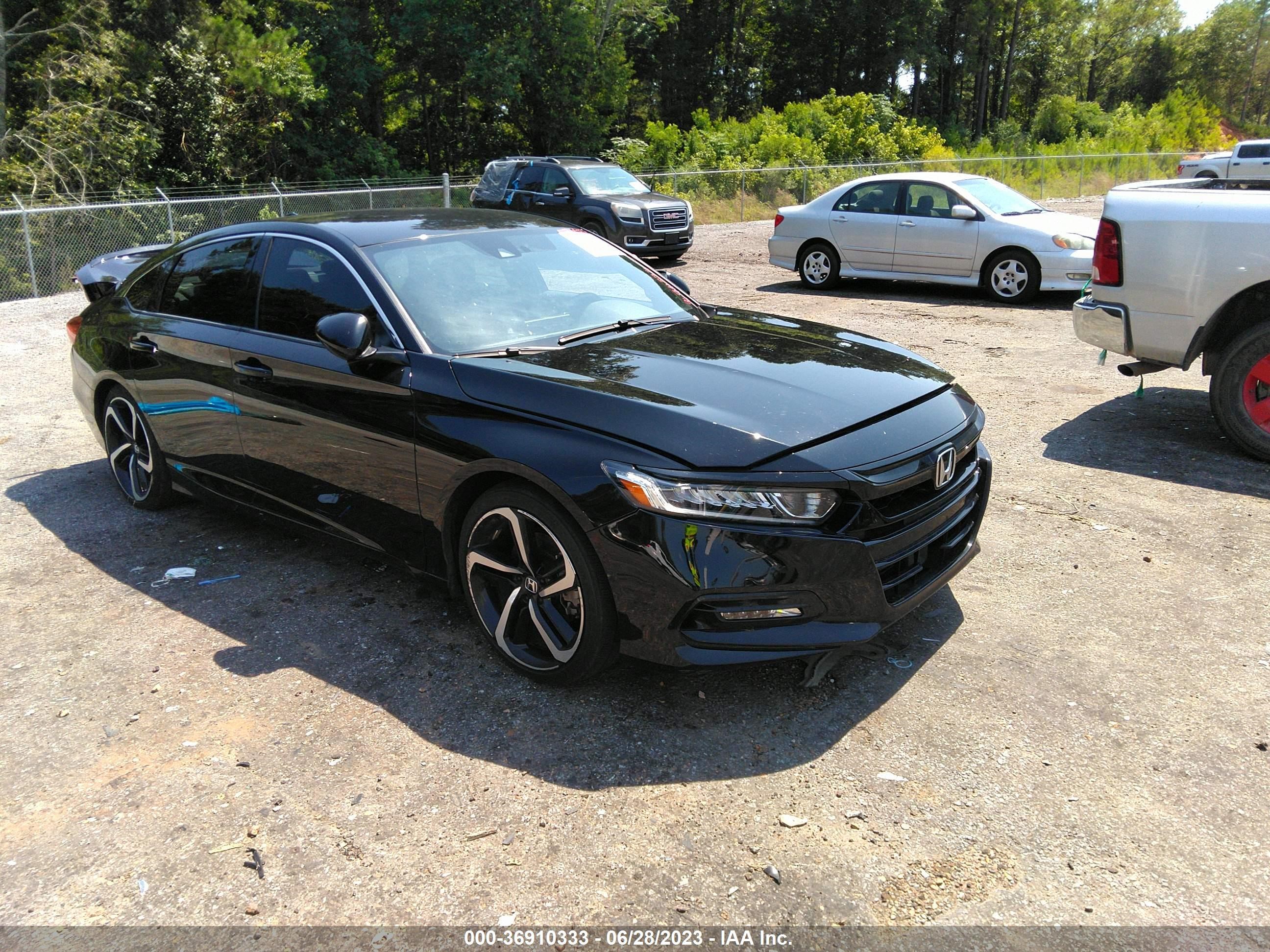 HONDA ACCORD 2018 1hgcv1f32ja265439