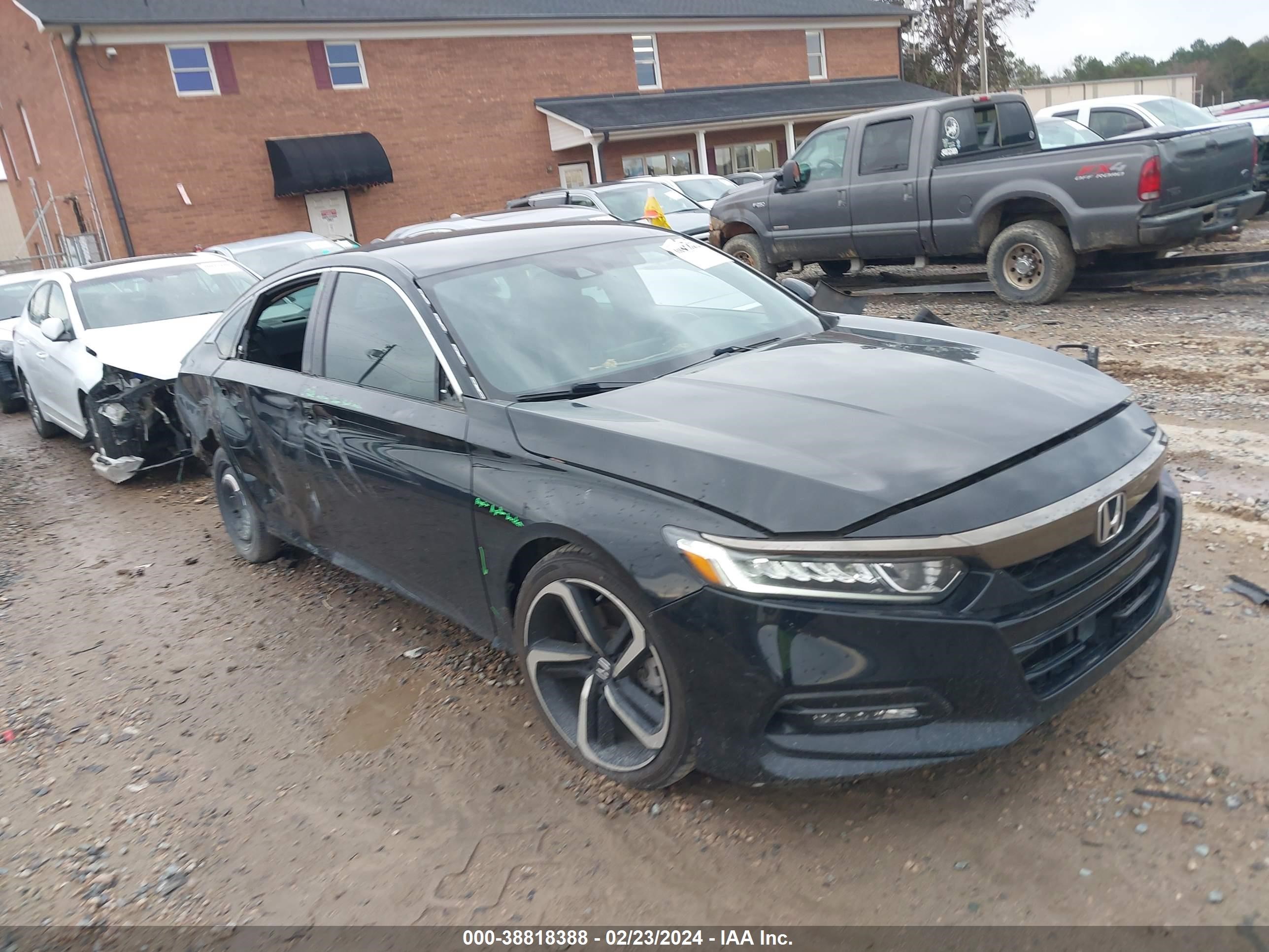 HONDA ACCORD 2019 1hgcv1f32ka061077