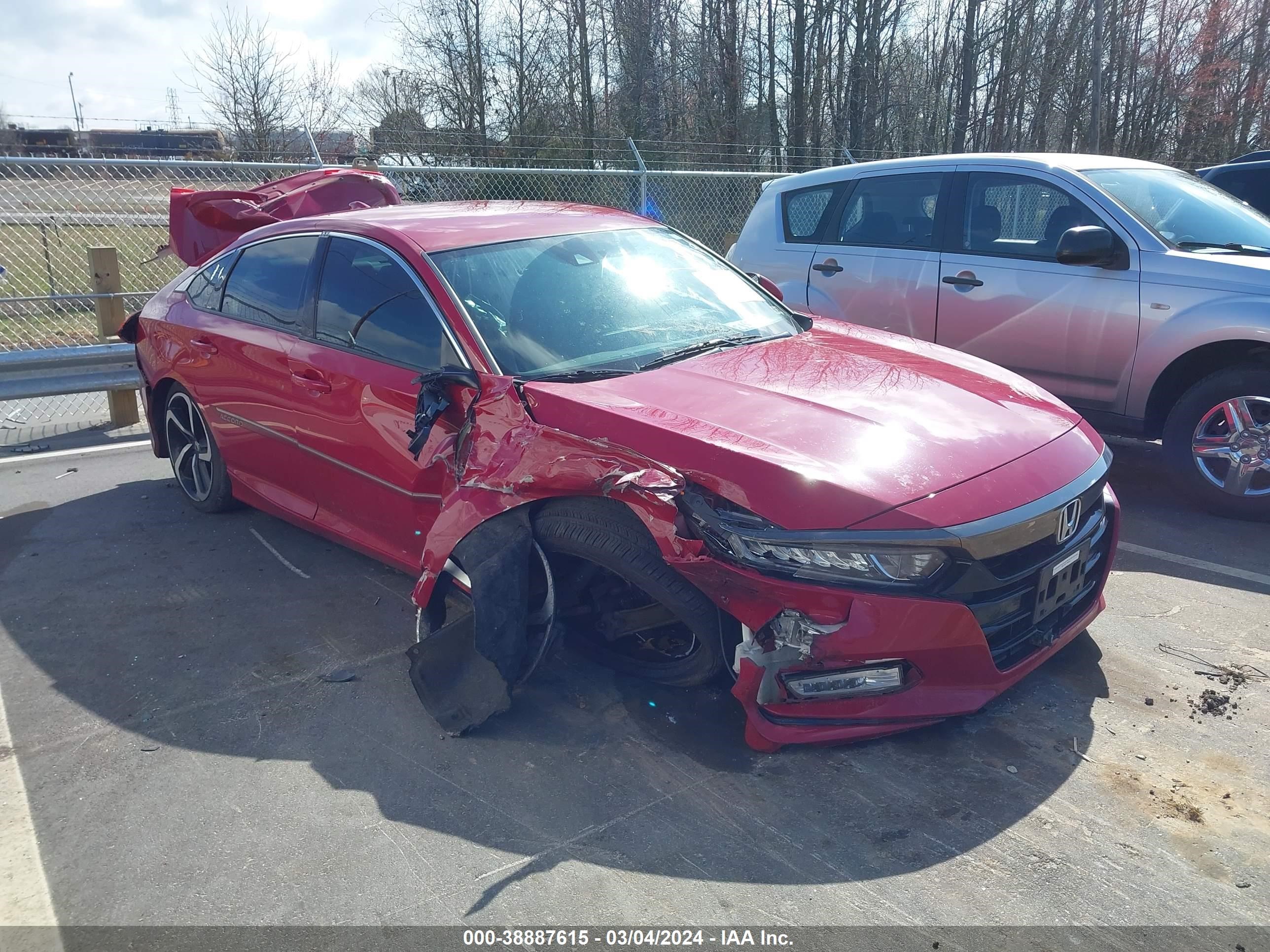 HONDA ACCORD 2018 1hgcv1f33ja054573