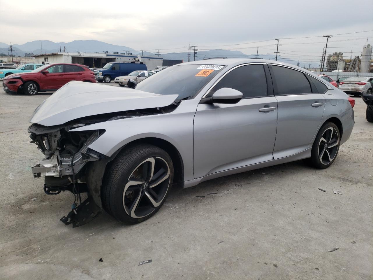 HONDA ACCORD 2018 1hgcv1f33ja078954