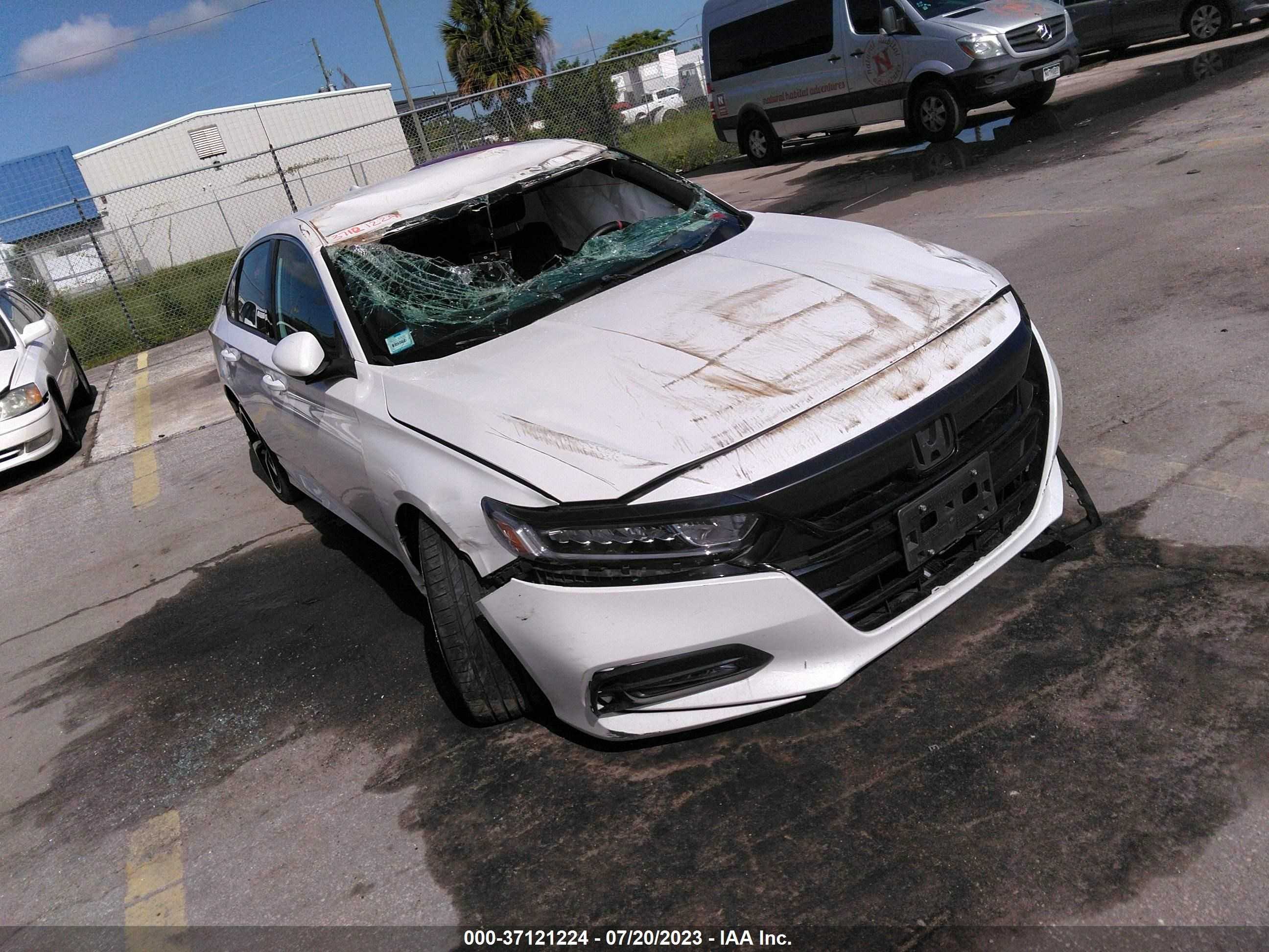 HONDA ACCORD 2020 1hgcv1f33la048310