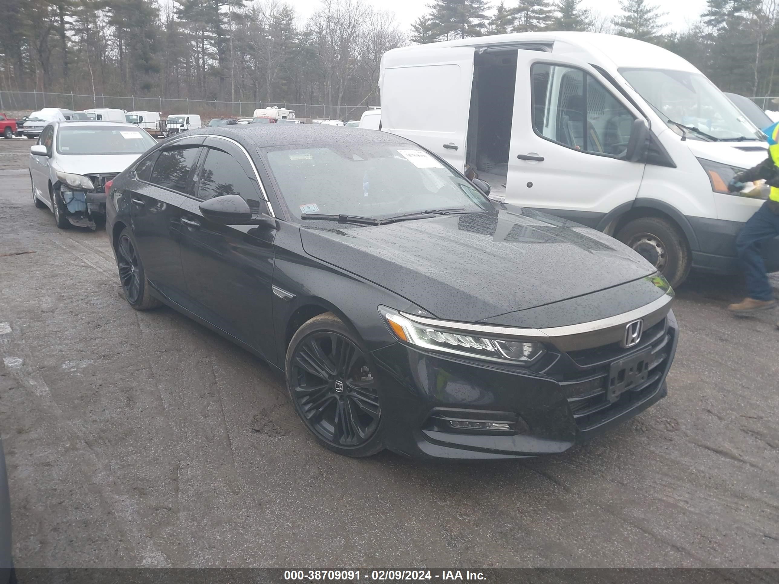 HONDA ACCORD 2018 1hgcv1f34ja173359