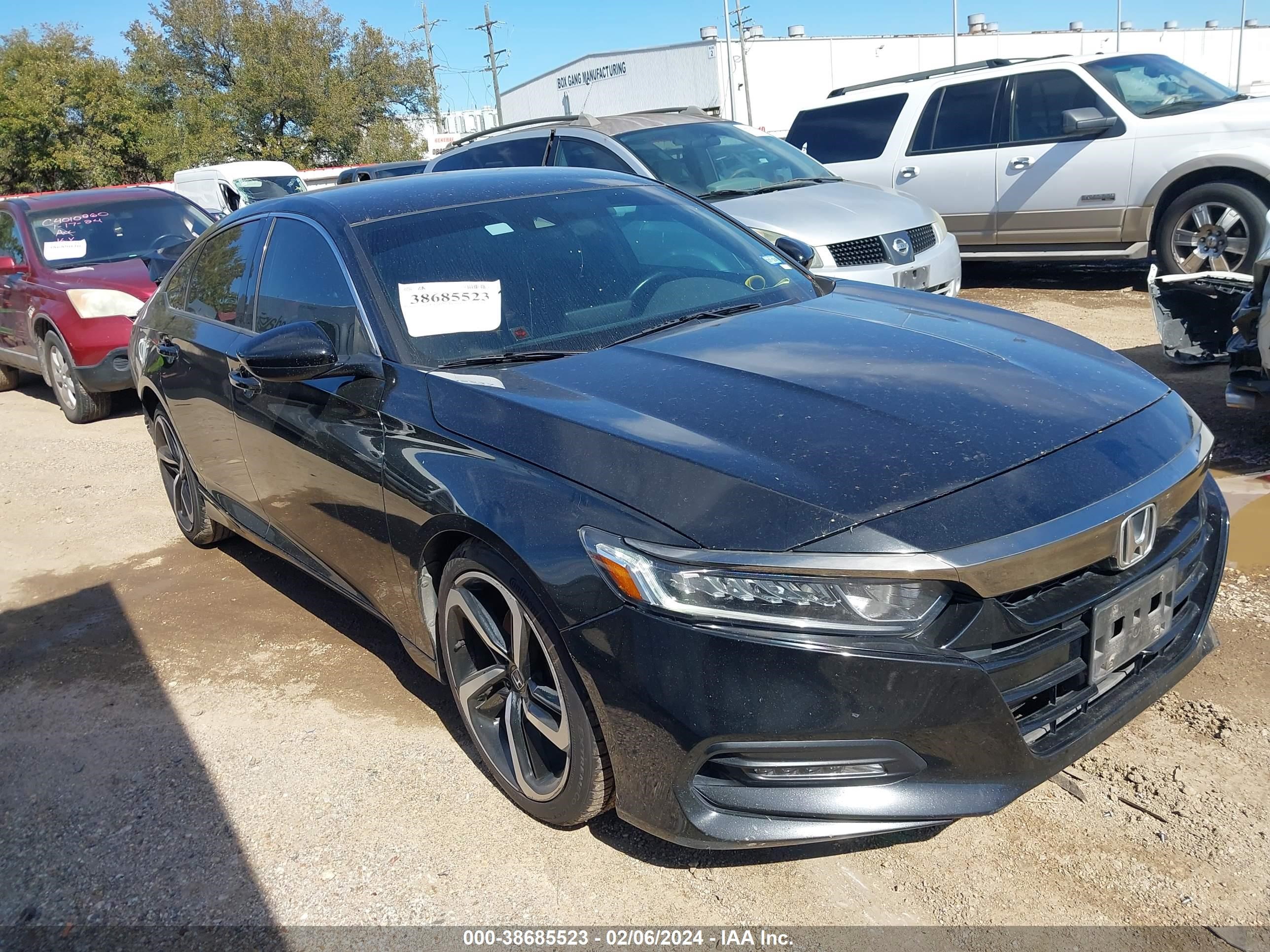 HONDA ACCORD 2018 1hgcv1f34ja210684