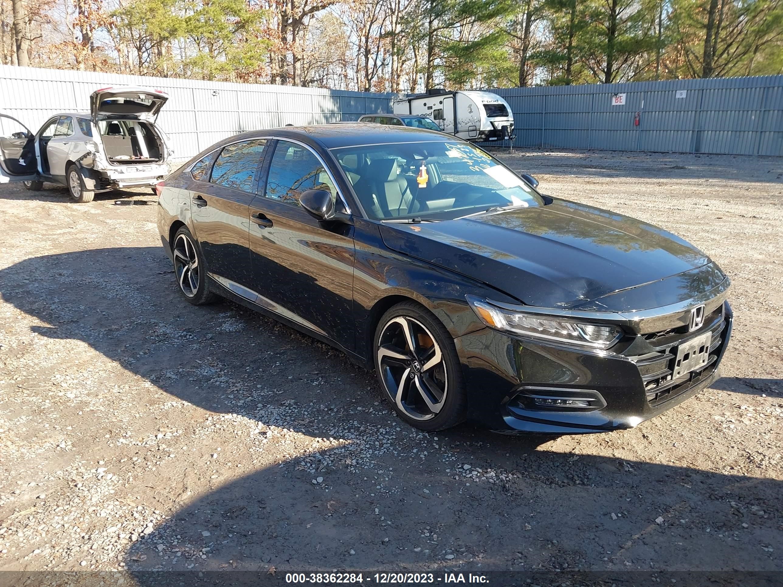 HONDA ACCORD 2019 1hgcv1f34ka164887