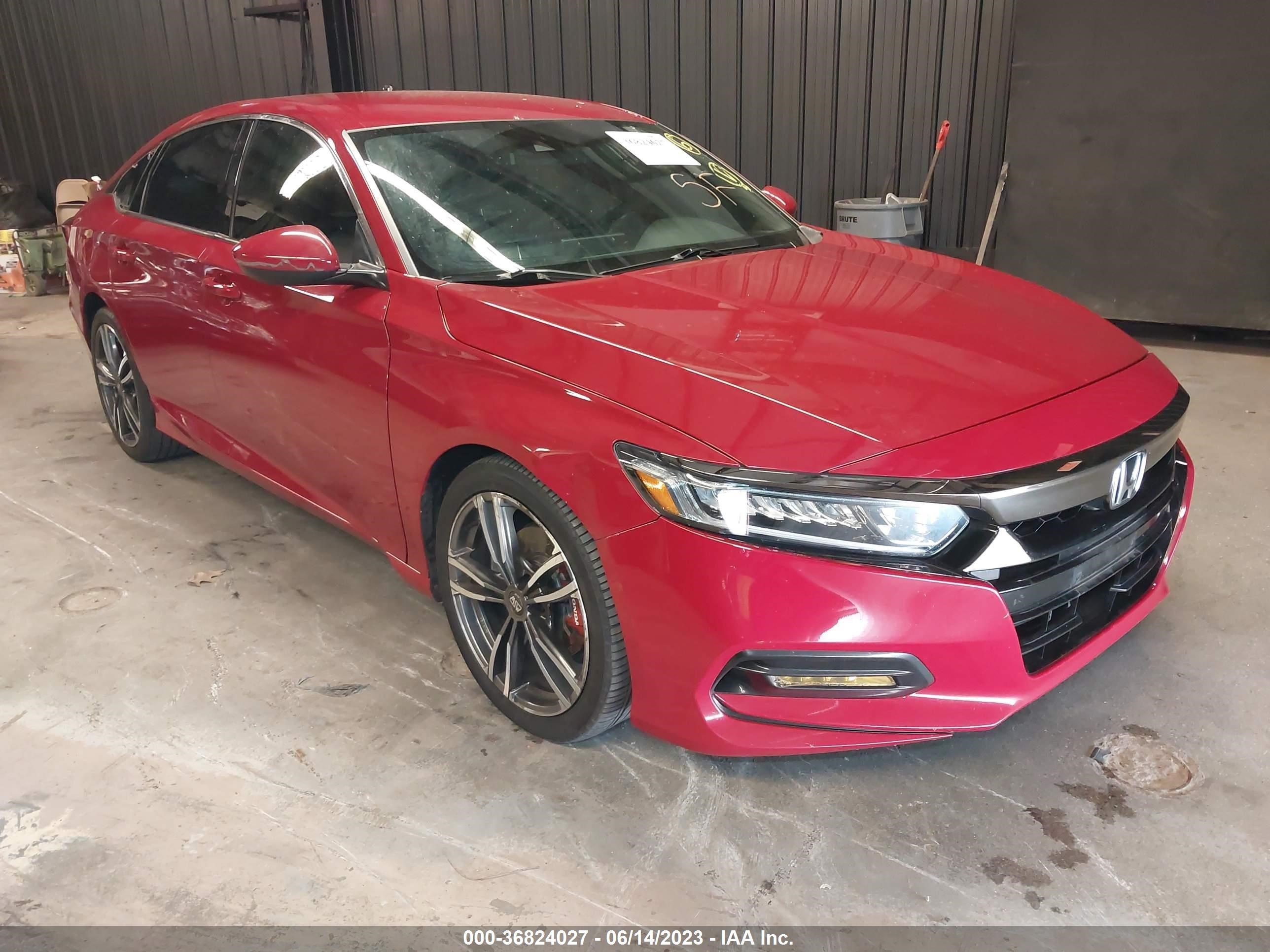 HONDA ACCORD 2018 1hgcv1f35ja001051