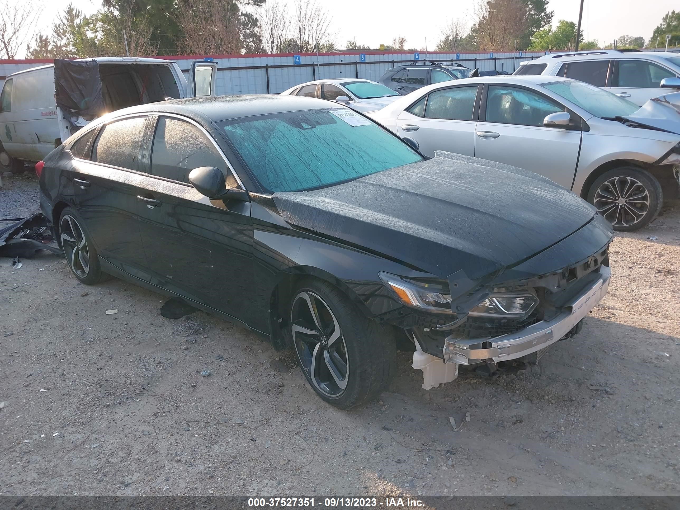 HONDA ACCORD 2018 1hgcv1f35ja204148