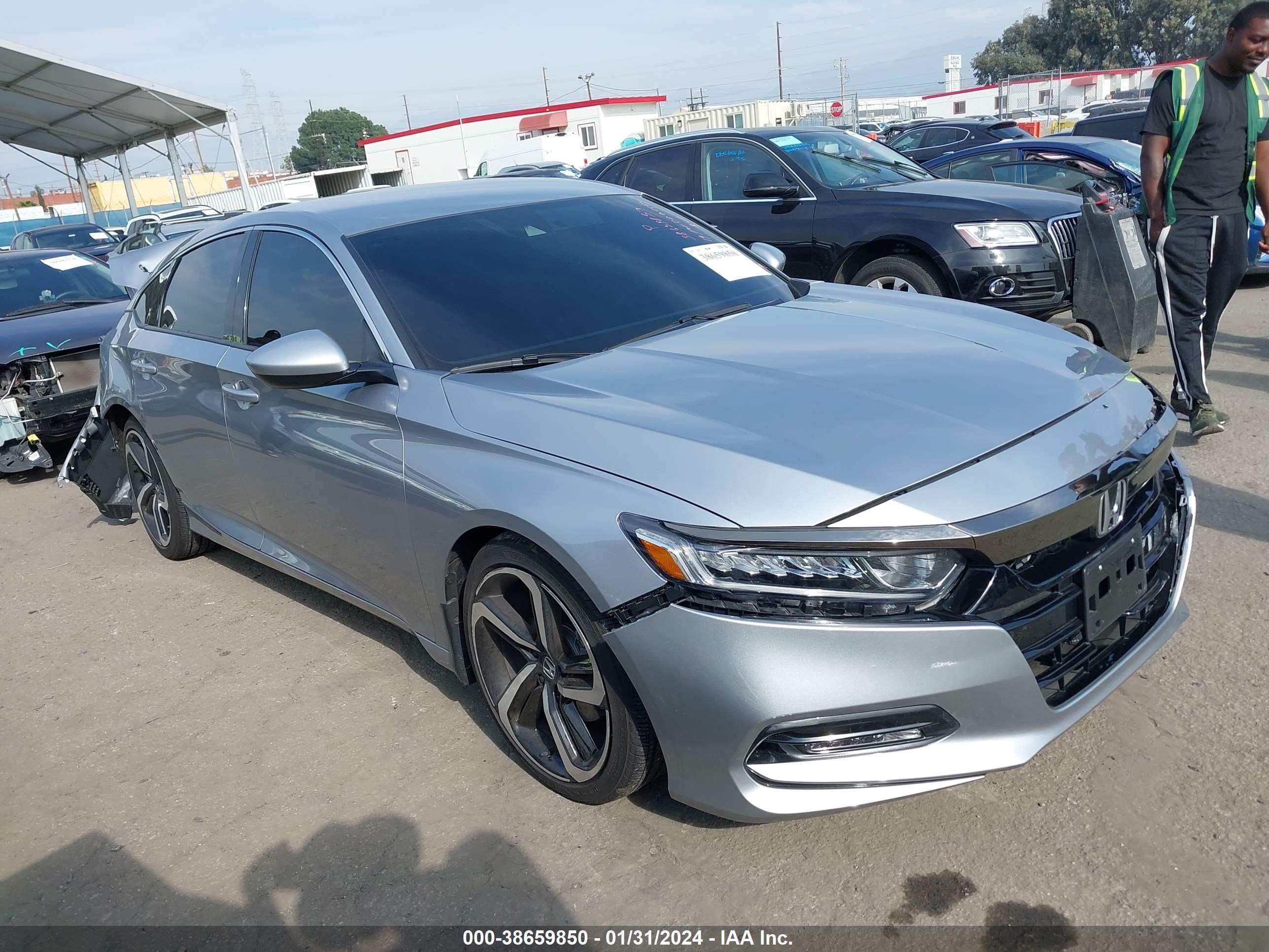 HONDA ACCORD 2019 1hgcv1f35ka062322