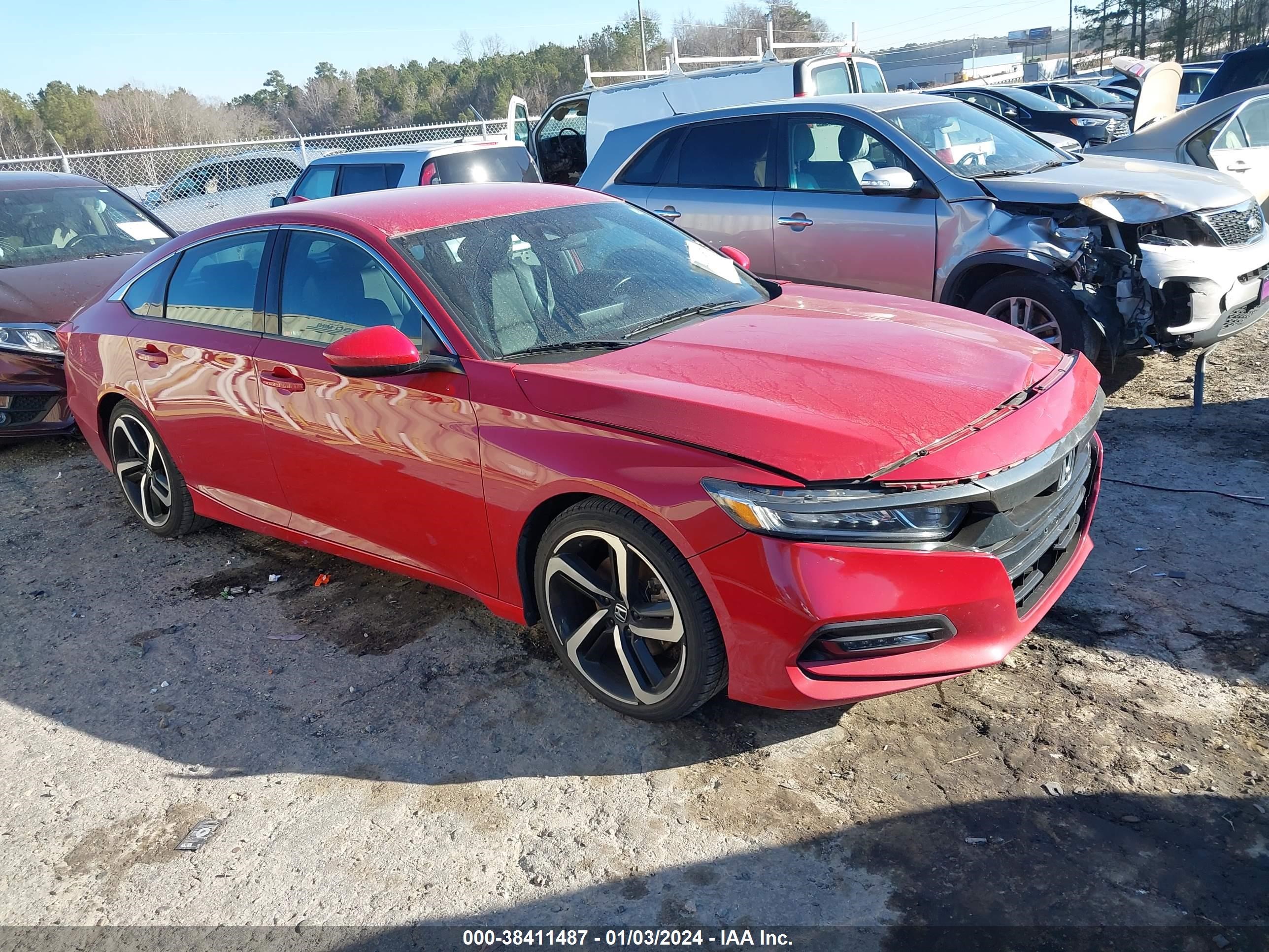 HONDA ACCORD 2018 1hgcv1f36ja177686