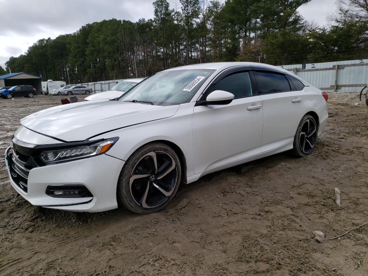 HONDA ACCORD 2018 1hgcv1f37ja095353