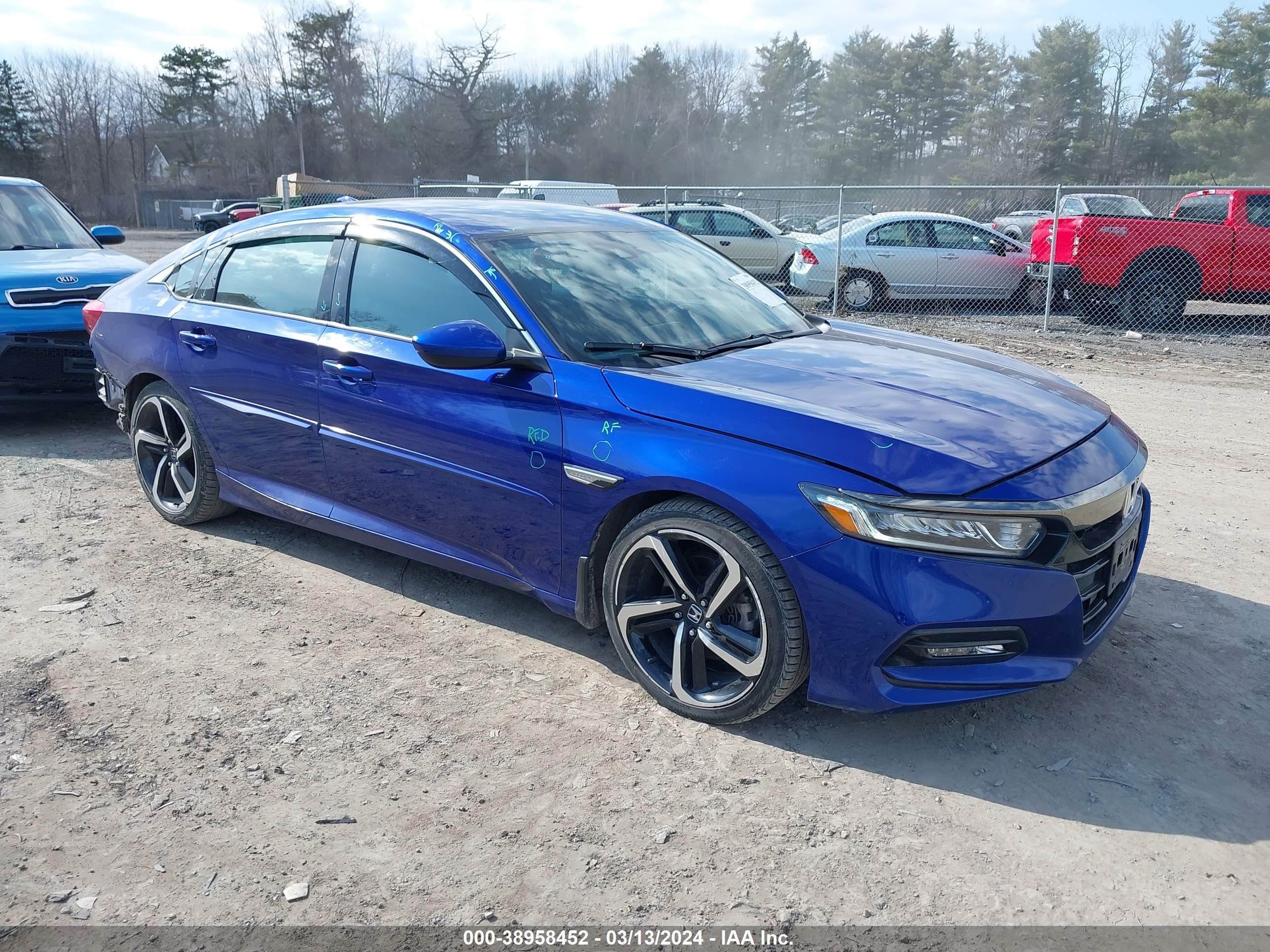 HONDA ACCORD 2019 1hgcv1f37ka032710