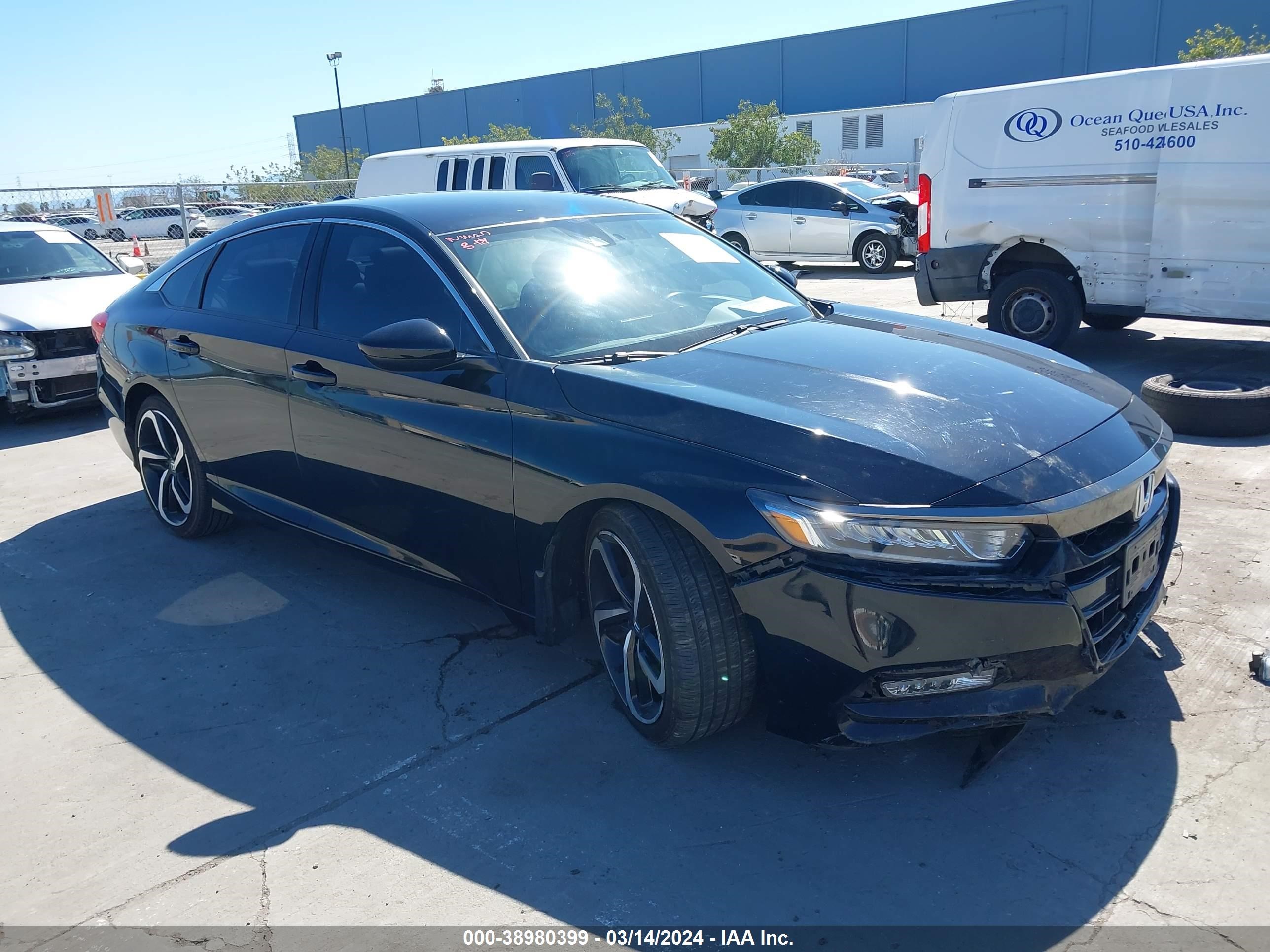 HONDA ACCORD 2019 1hgcv1f37ka166682