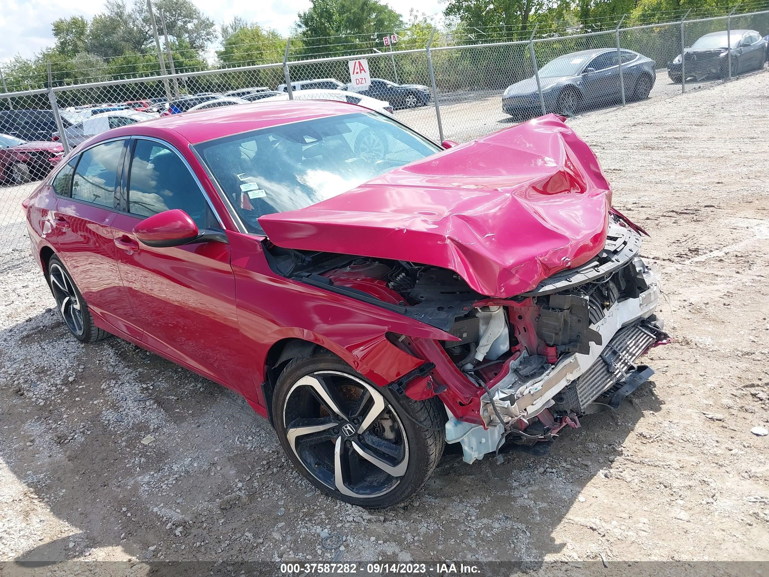 HONDA ACCORD 2018 1hgcv1f38ja164633