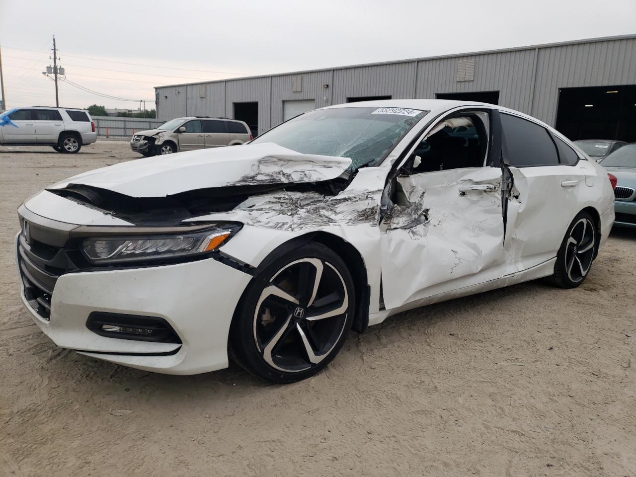 HONDA ACCORD 2018 1hgcv1f39ja007709