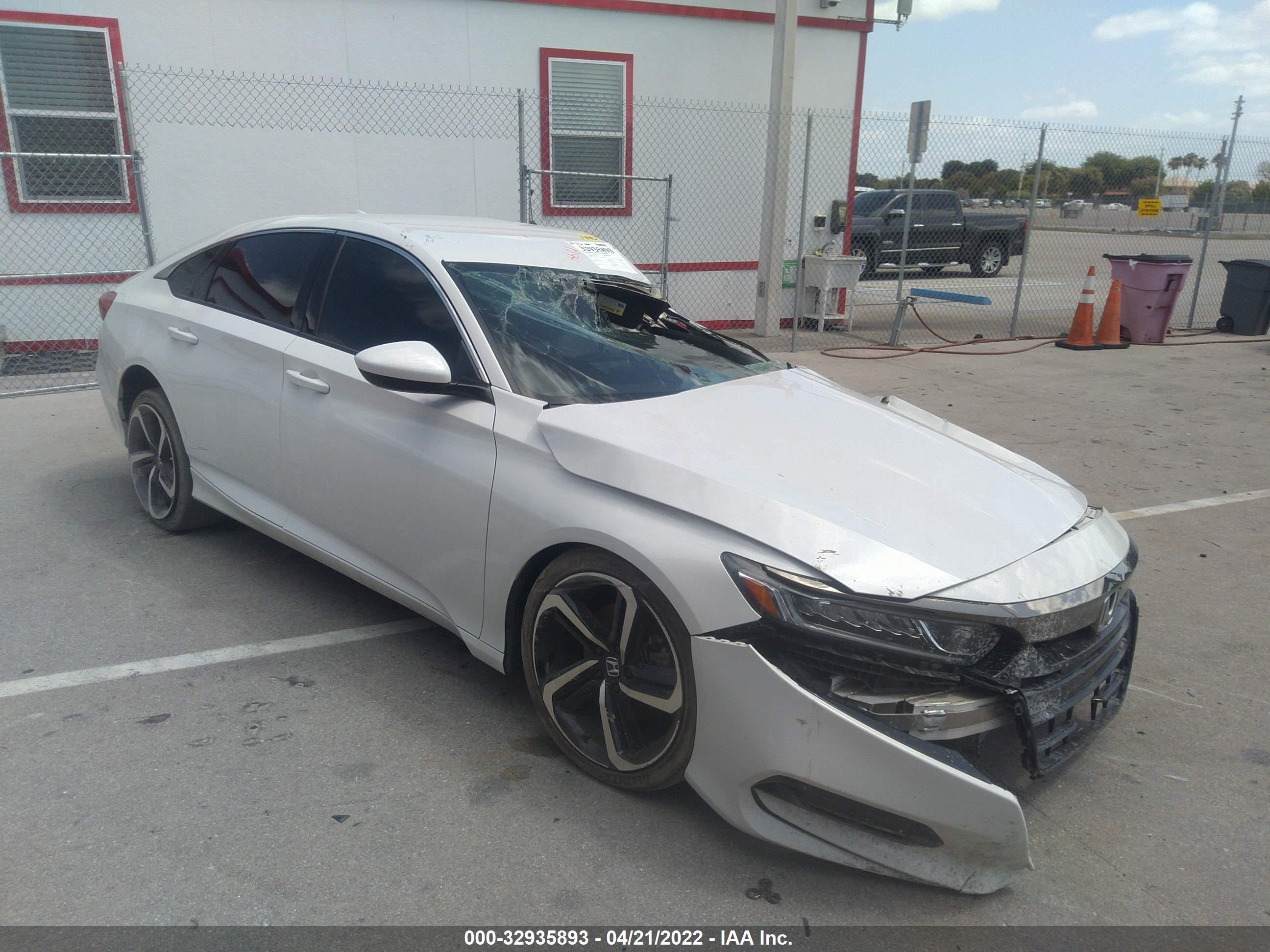 HONDA ACCORD 2018 1hgcv1f3xja185743