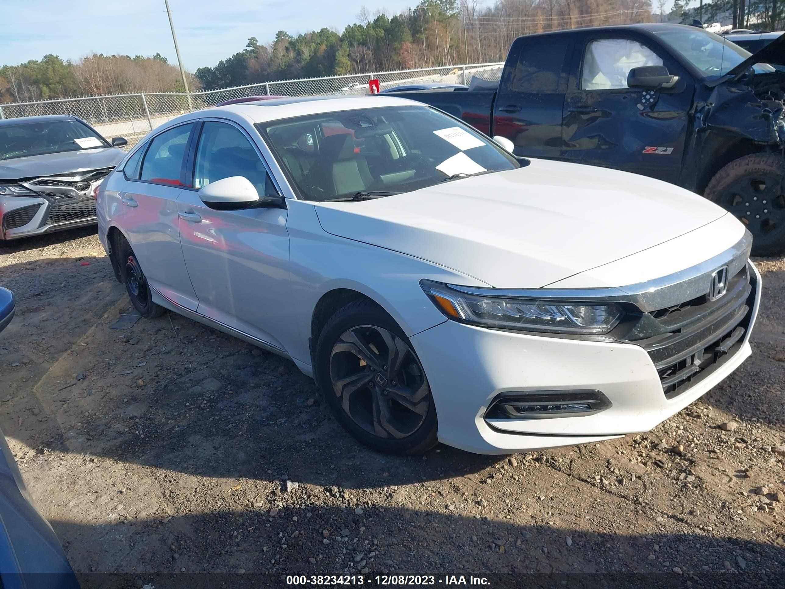 HONDA ACCORD 2018 1hgcv1f42ja224107