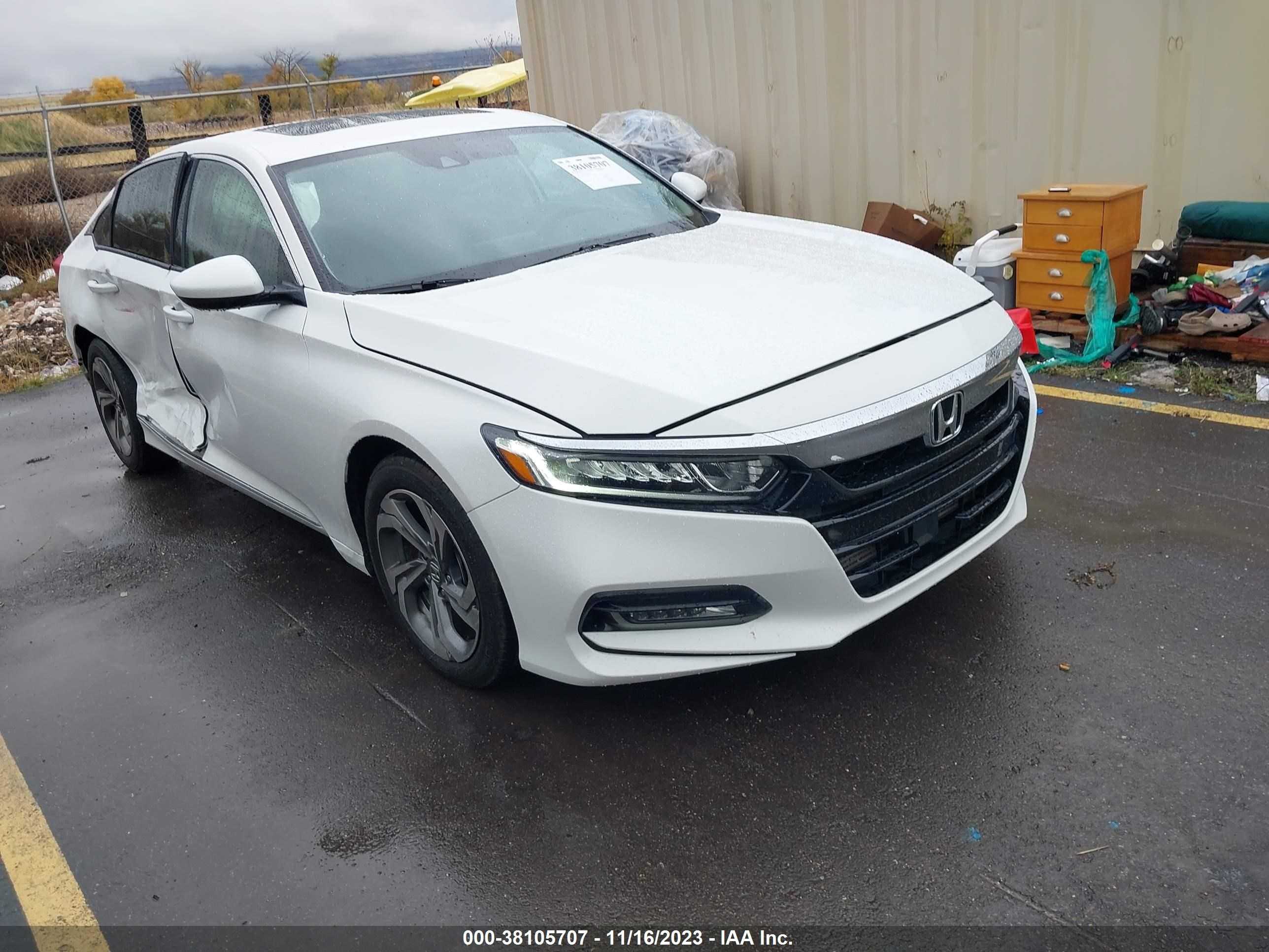 HONDA ACCORD 2018 1hgcv1f44ja171720