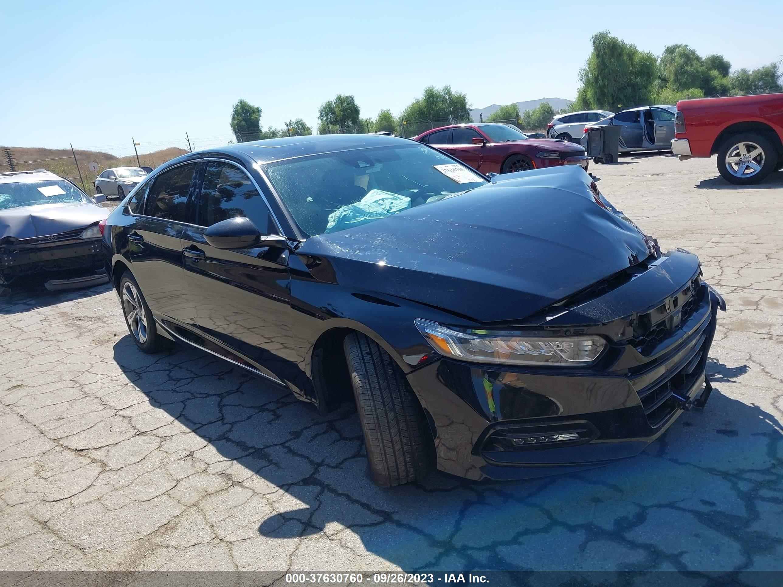 HONDA ACCORD 2018 1hgcv1f48ja092325