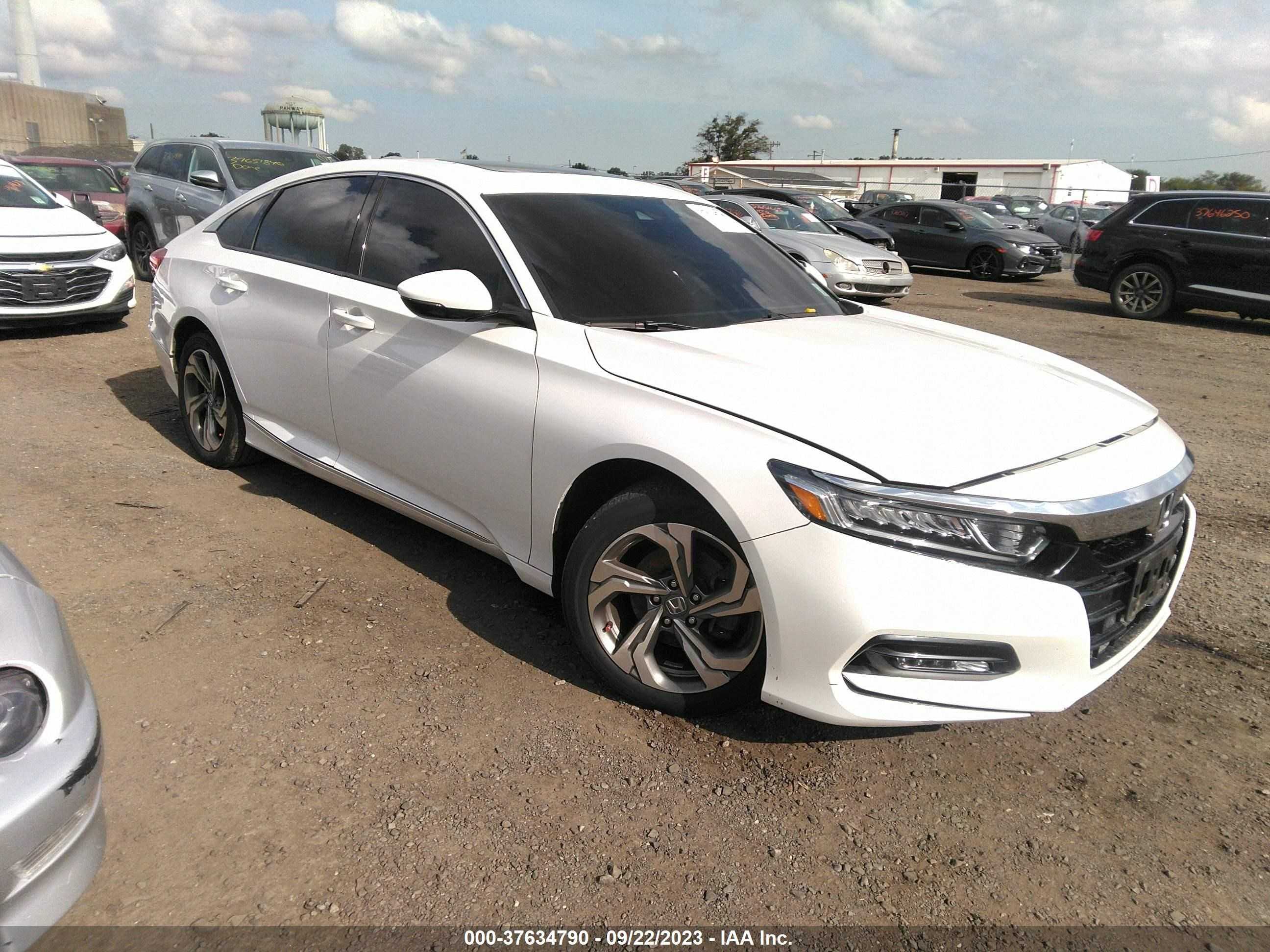 HONDA ACCORD 2018 1hgcv1f50ja122362