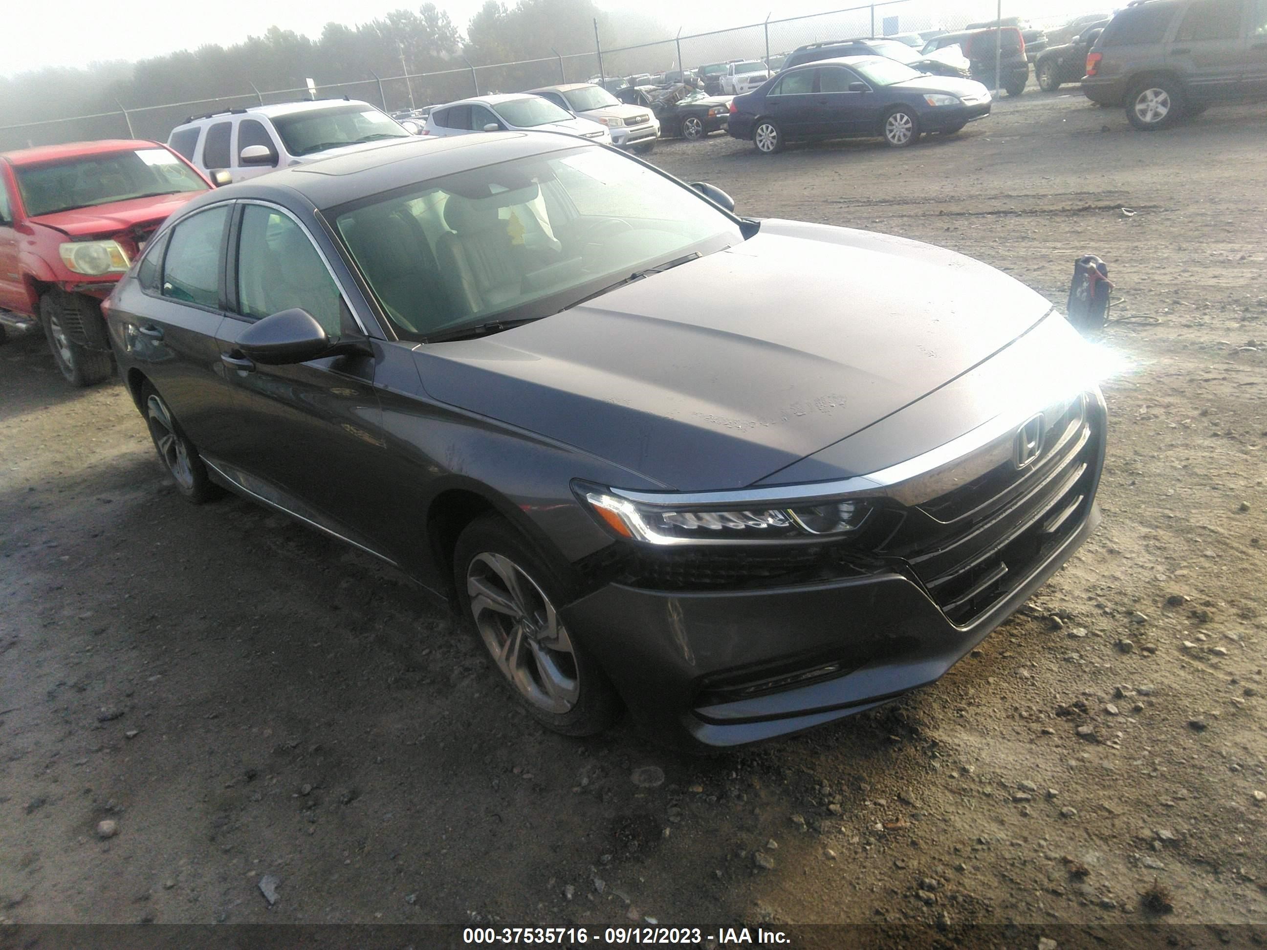 HONDA ACCORD 2018 1hgcv1f51ja203208