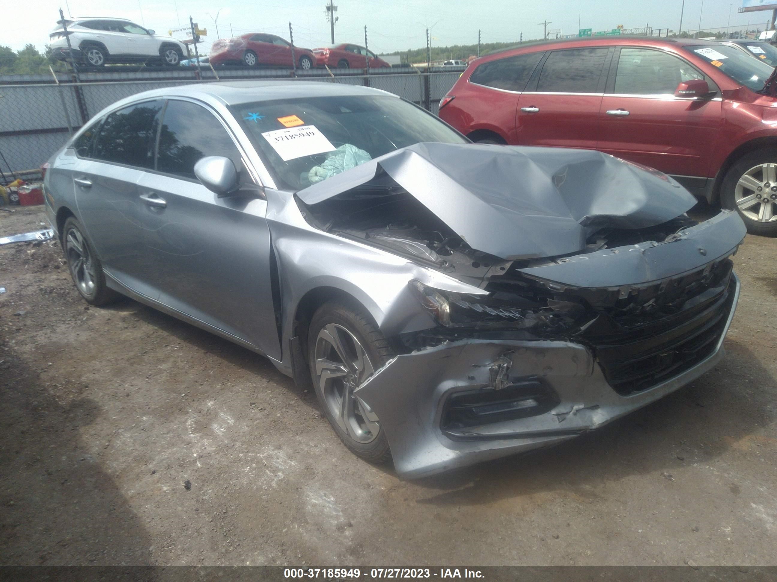 HONDA ACCORD 2018 1hgcv1f58ja002468