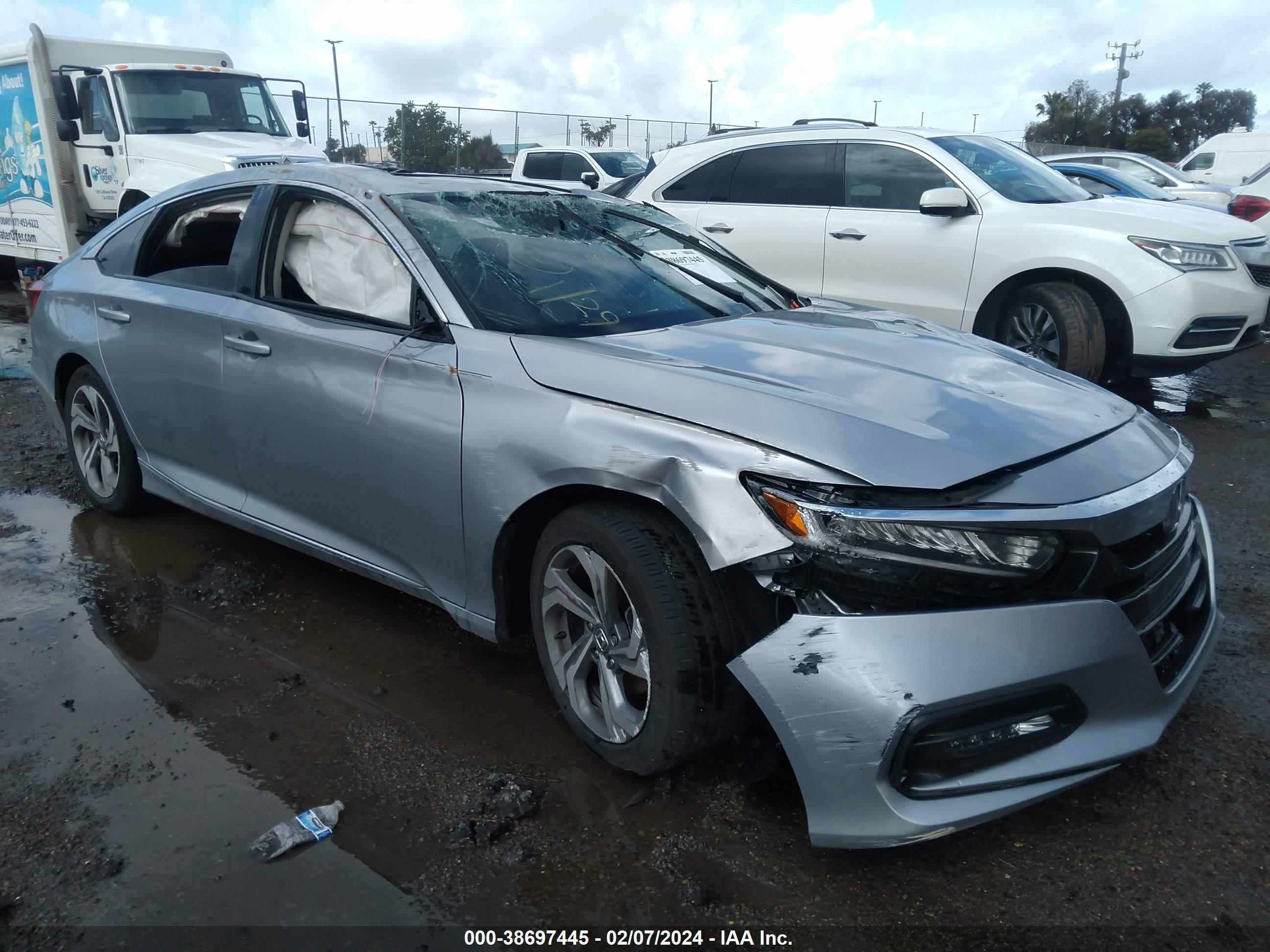 HONDA ACCORD 2019 1hgcv1f58ka024150