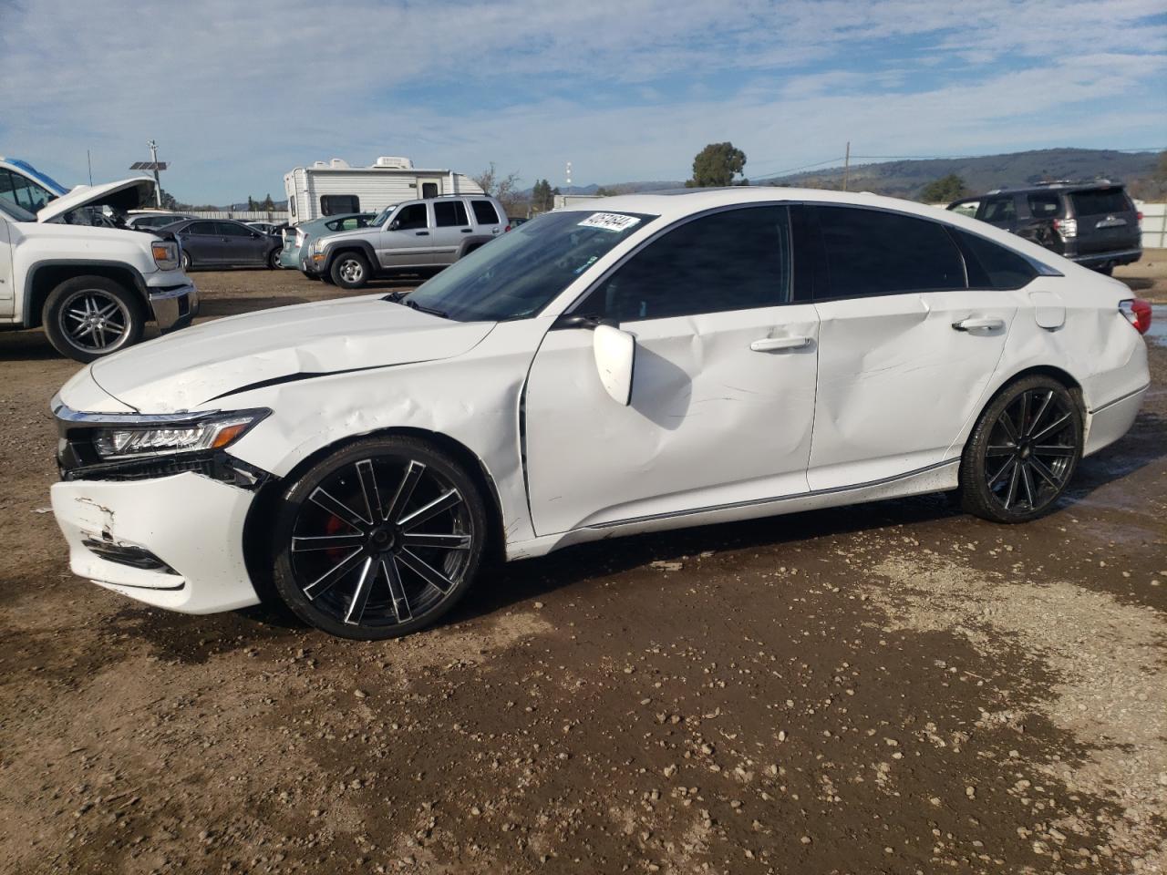 HONDA ACCORD 2018 1hgcv1f59ja175545