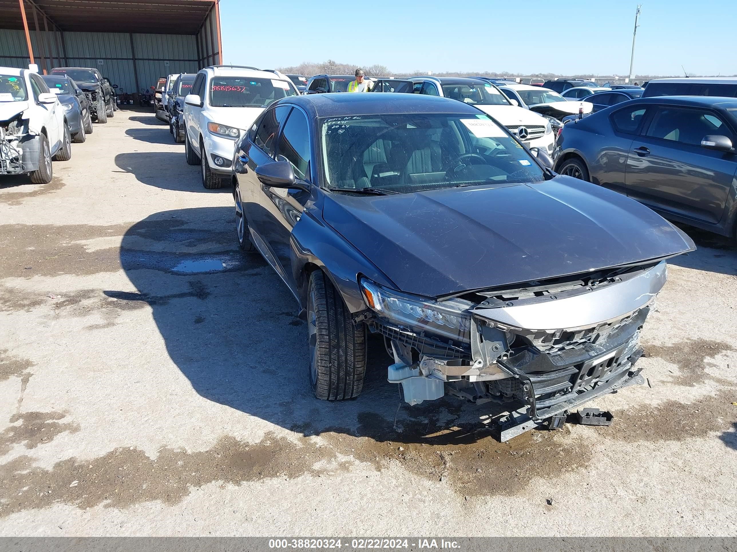 HONDA ACCORD 2018 1hgcv1f94ja114445