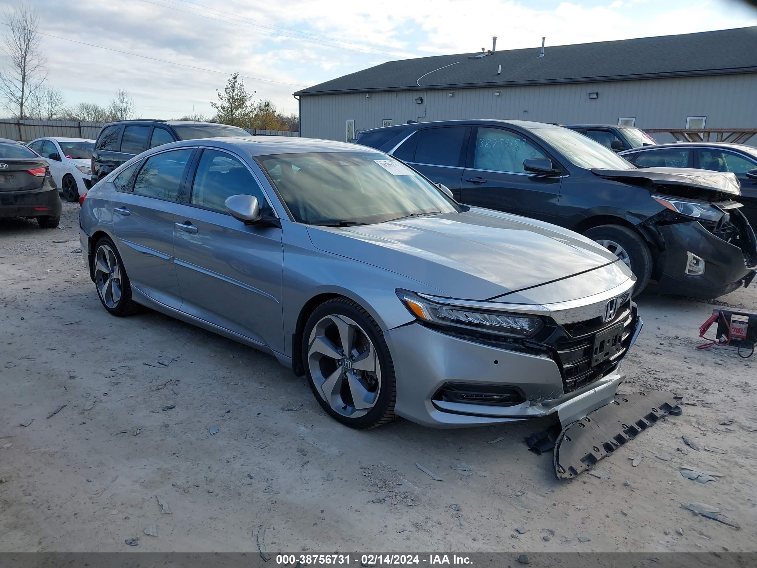 HONDA ACCORD 2018 1hgcv1f9xja040268