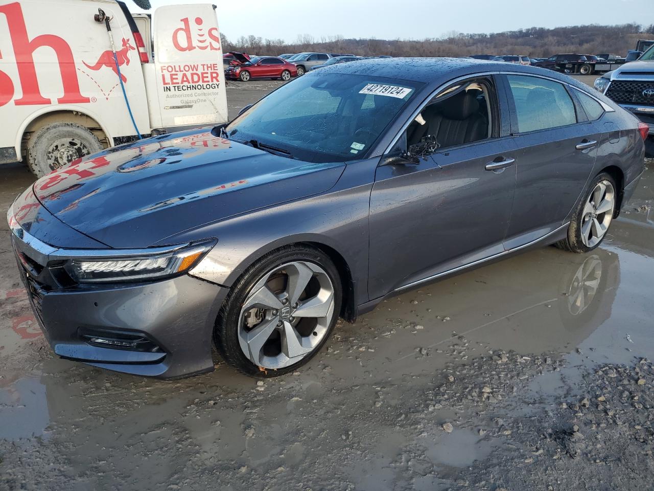 HONDA ACCORD 2018 1hgcv1f9xja176173